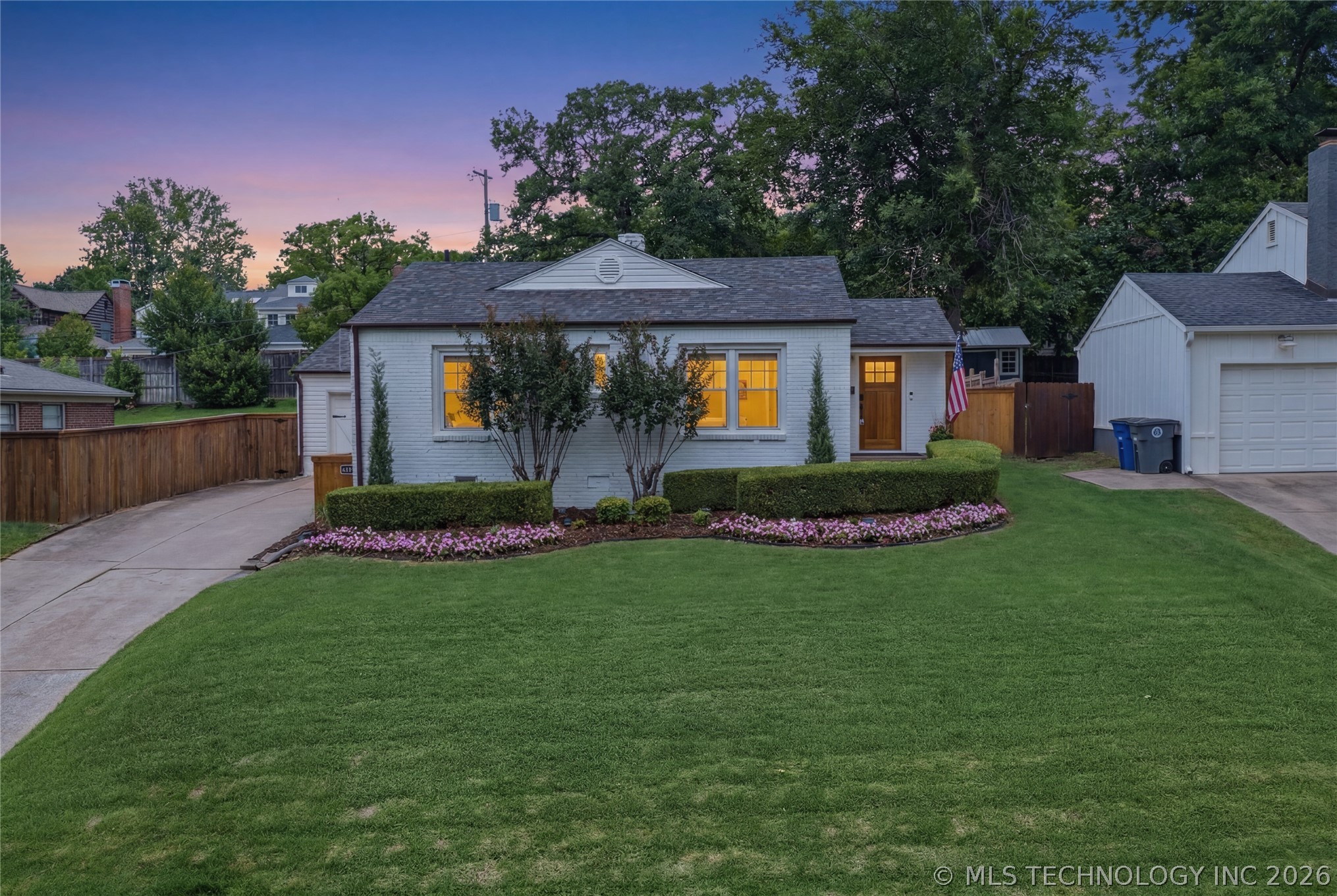 1233 E 31st Street Property Photo 4