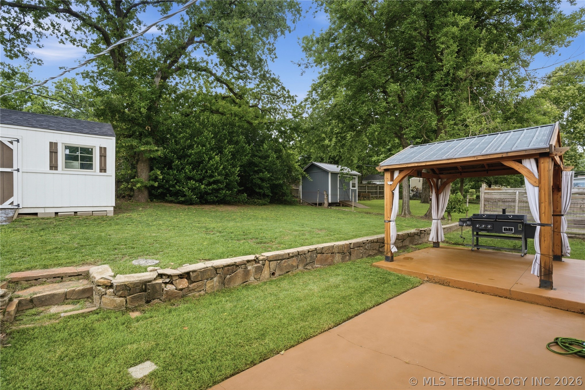 1233 E 31st Street Property Photo 27