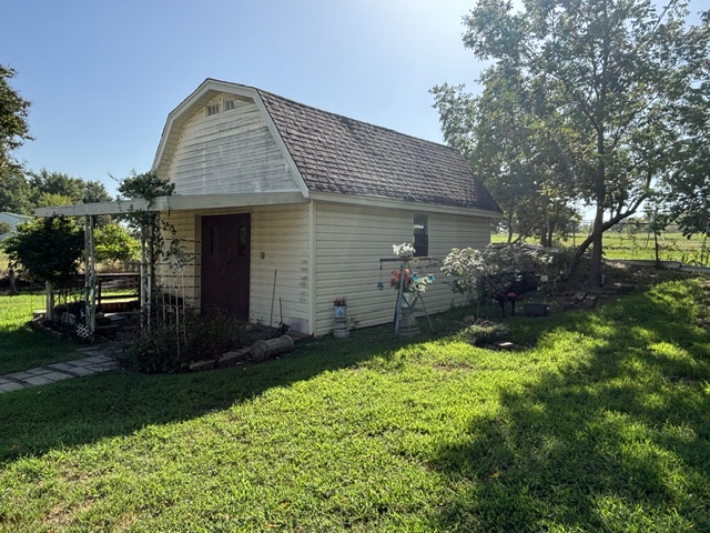2906 N 24th Street W Property Photo 6