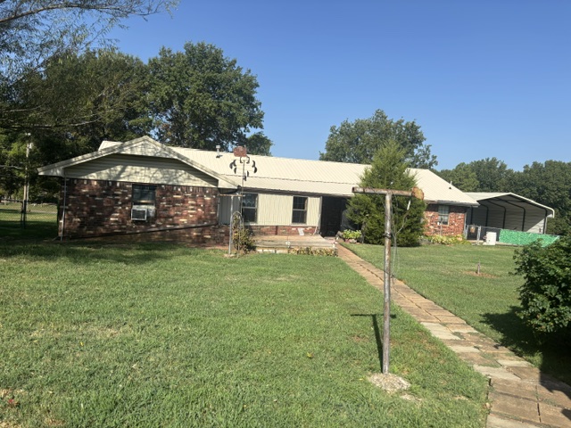 2906 N 24th Street W Property Photo 10