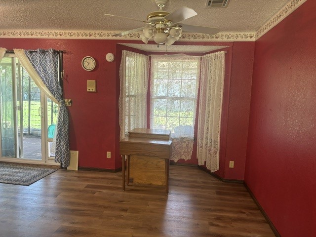 2906 N 24th Street W Property Photo 18
