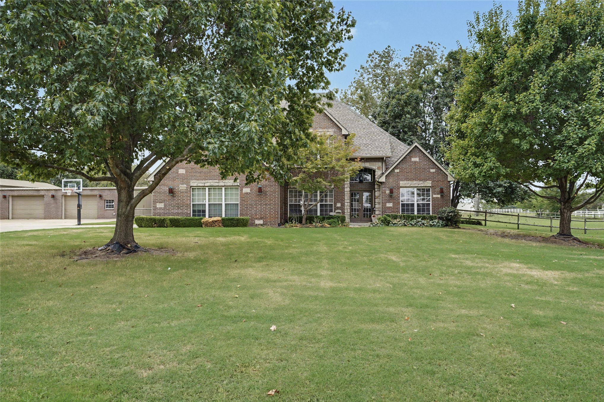 8320 S 257th East Avenue Property Photo 2
