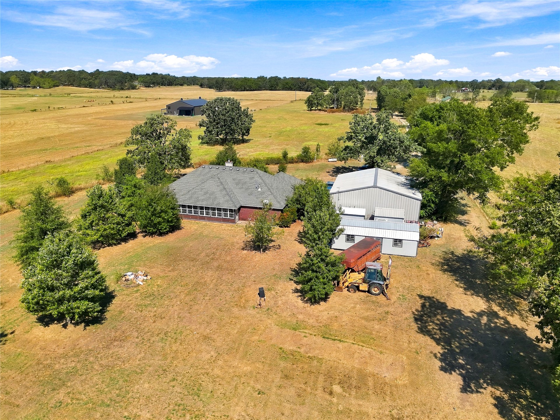 472732 E 650 Road Property Photo 7