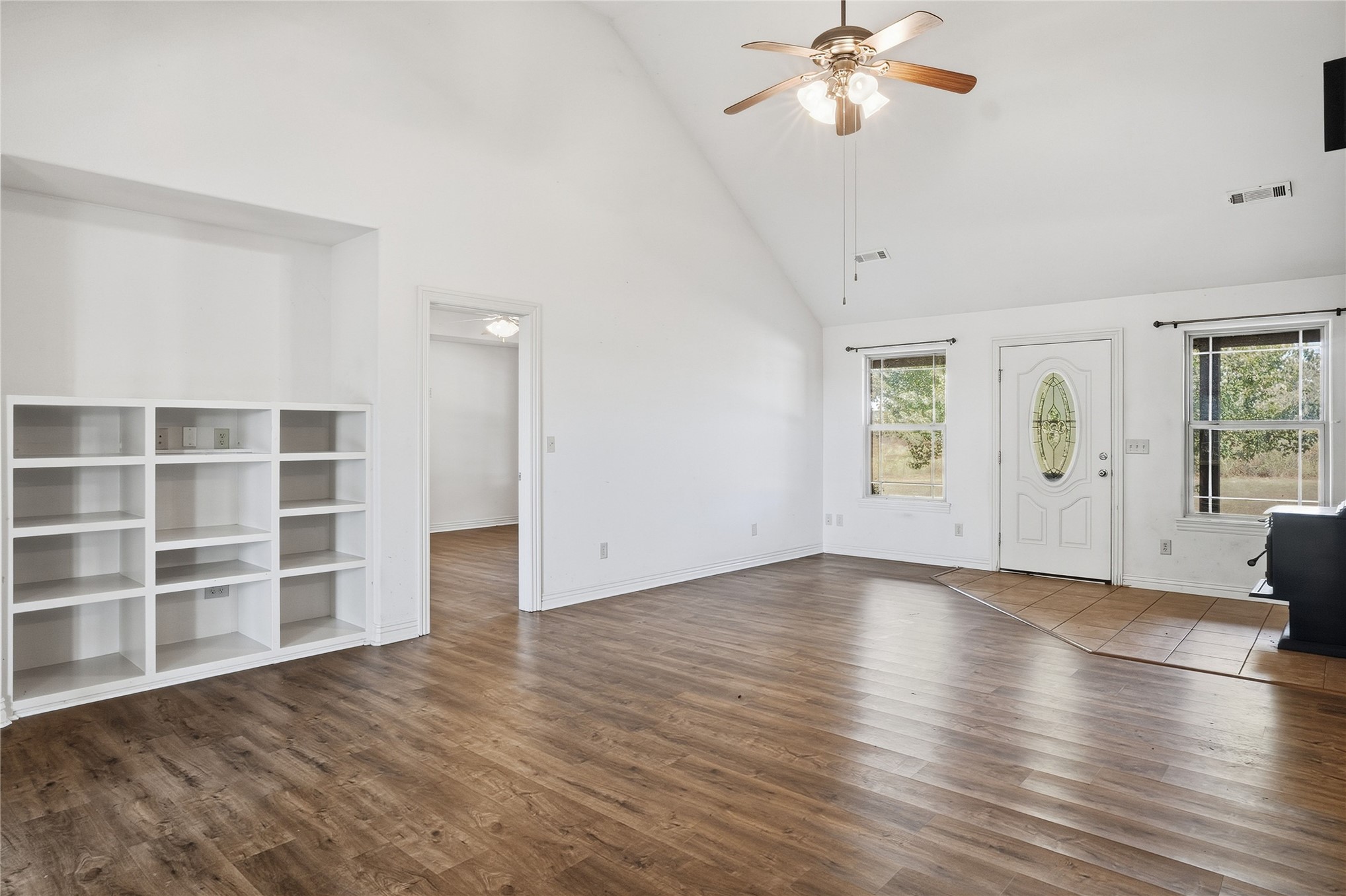 472732 E 650 Road Property Photo 12