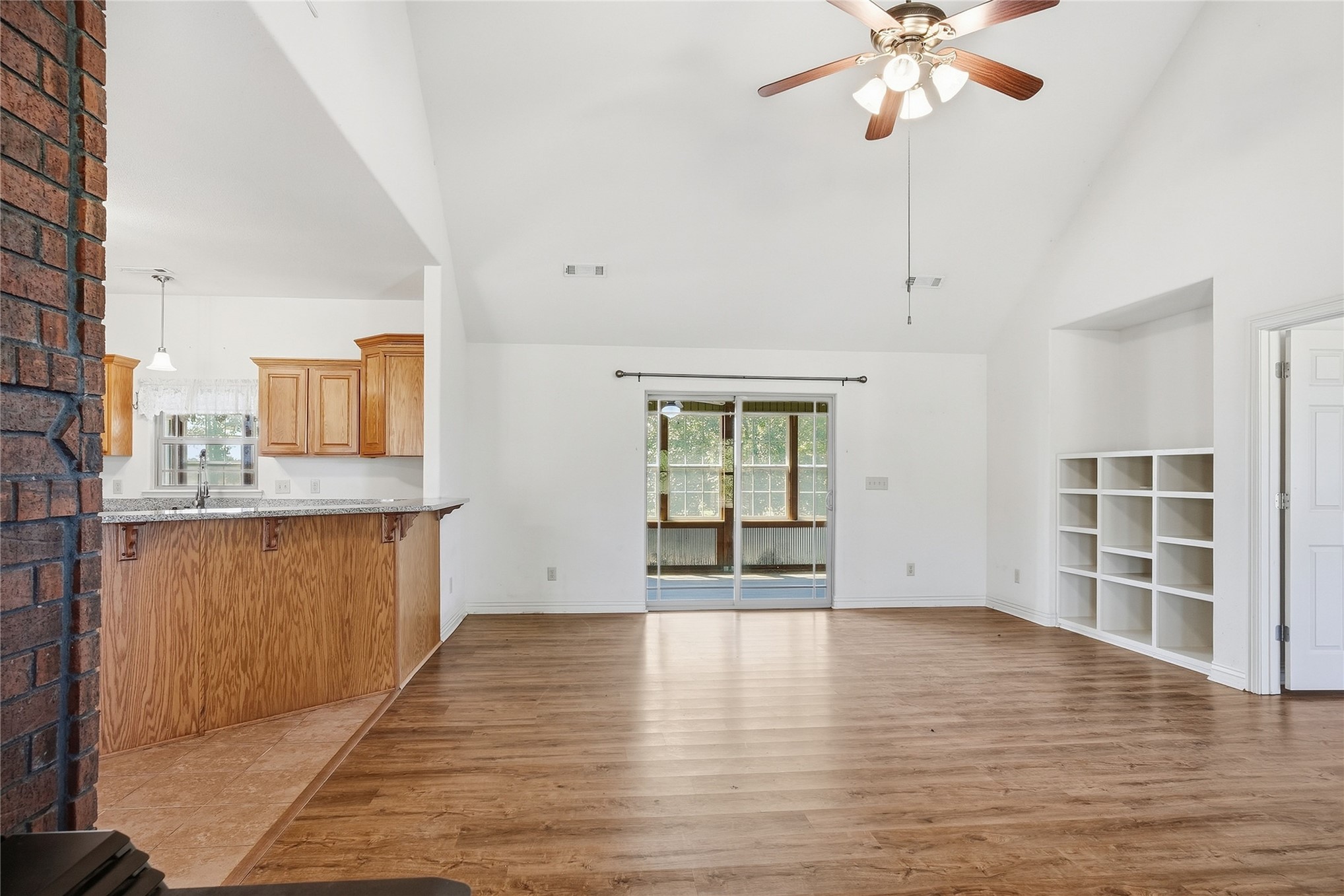472732 E 650 Road Property Photo 13