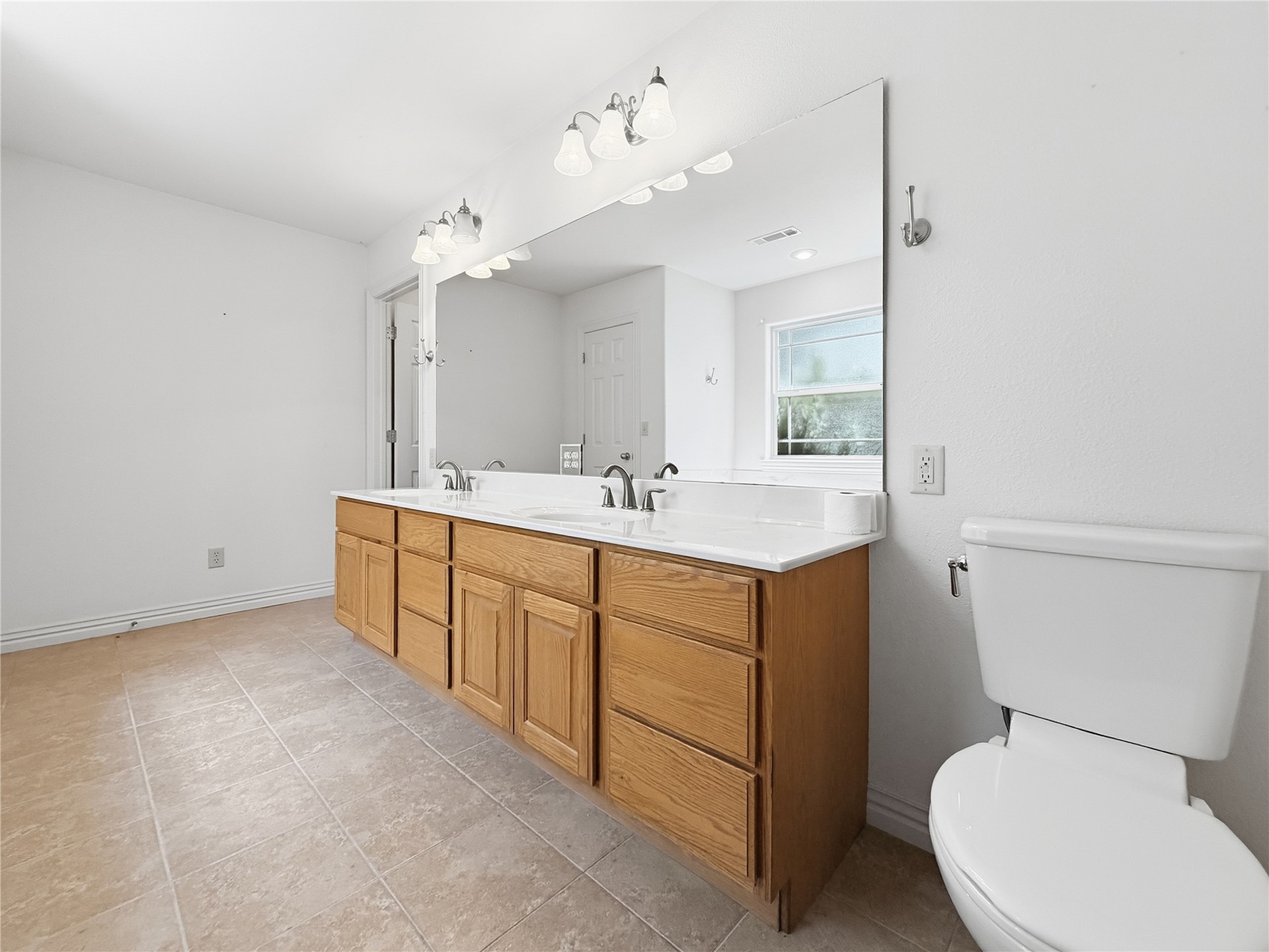 472732 E 650 Road Property Photo 29