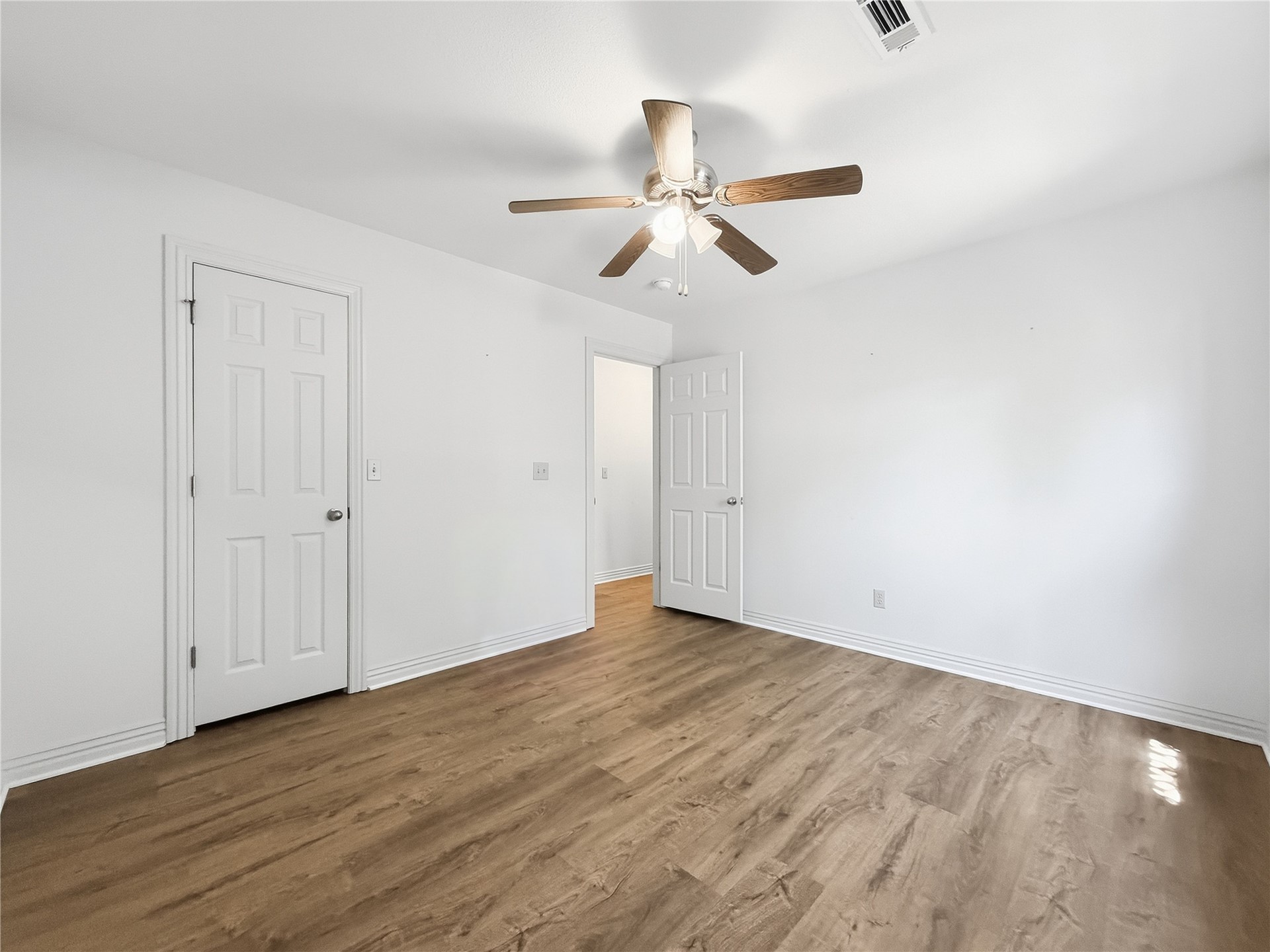 472732 E 650 Road Property Photo 33