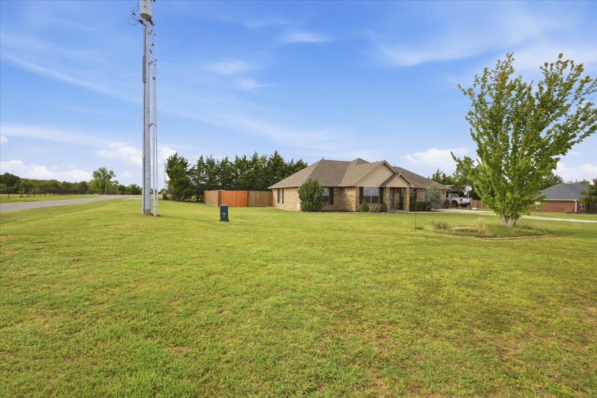 831 Cardinal Property Photo 3