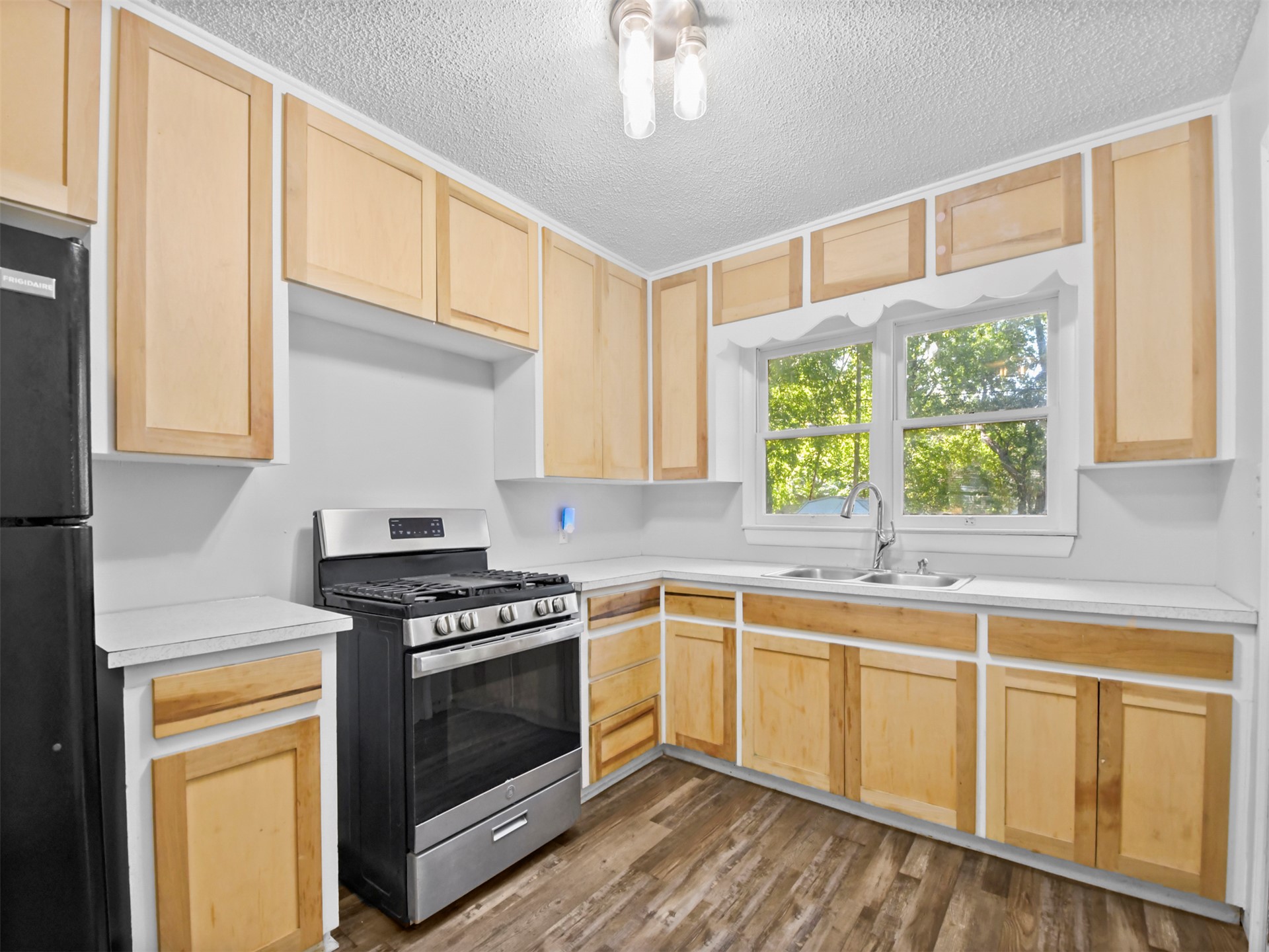 1720 Easley Property Photo 11