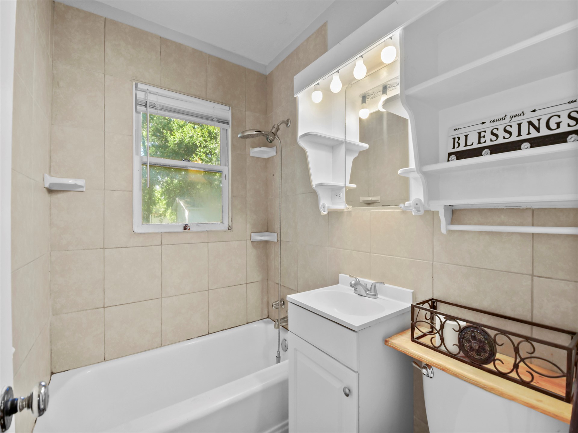 1720 Easley Property Photo 15