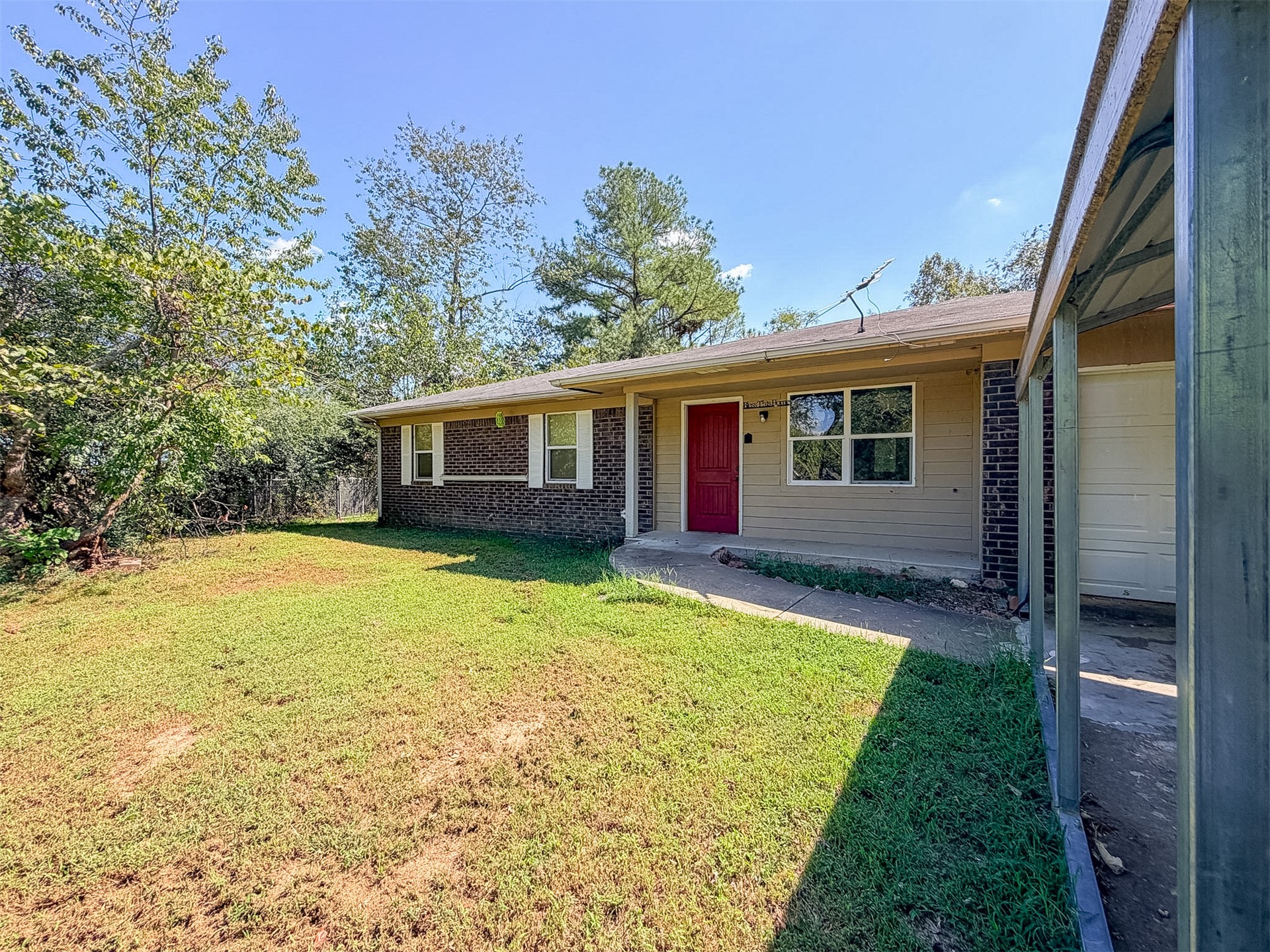 21814 S Ginger Drive Property Photo 4
