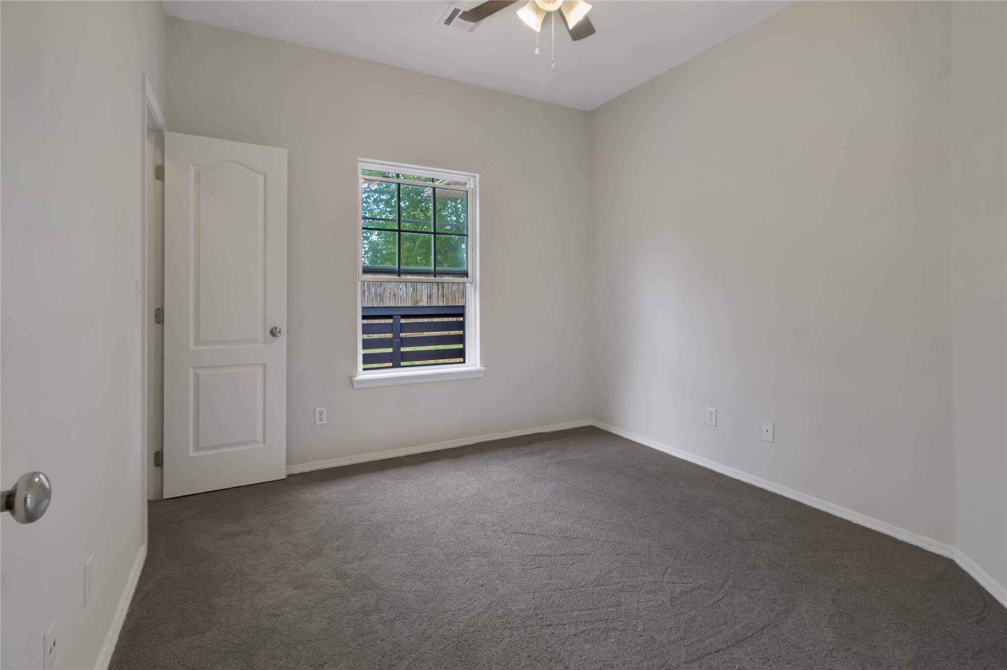 2602 Sw Wolf Run Drive Property Photo 12