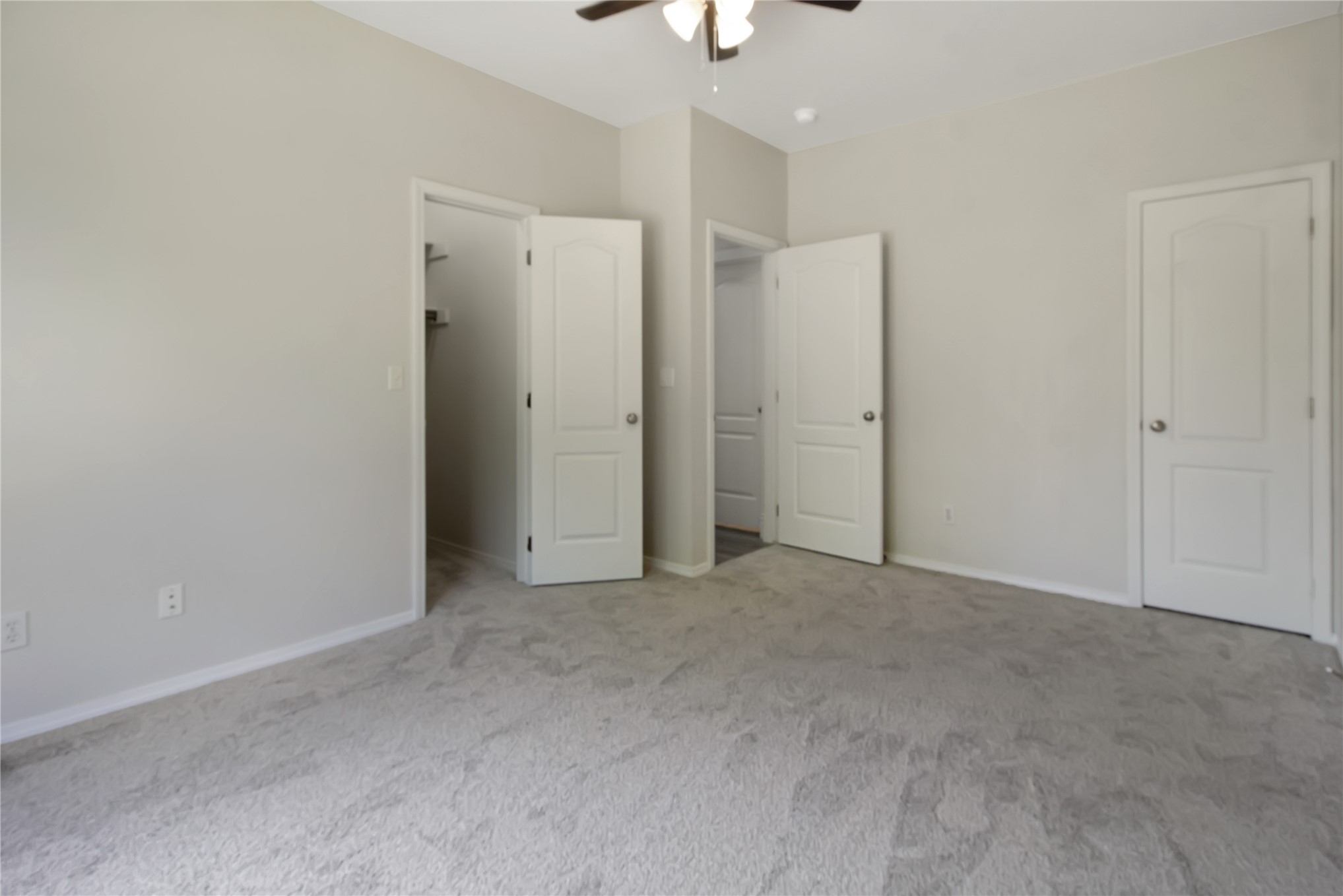 2602 Sw Wolf Run Drive Property Photo 13