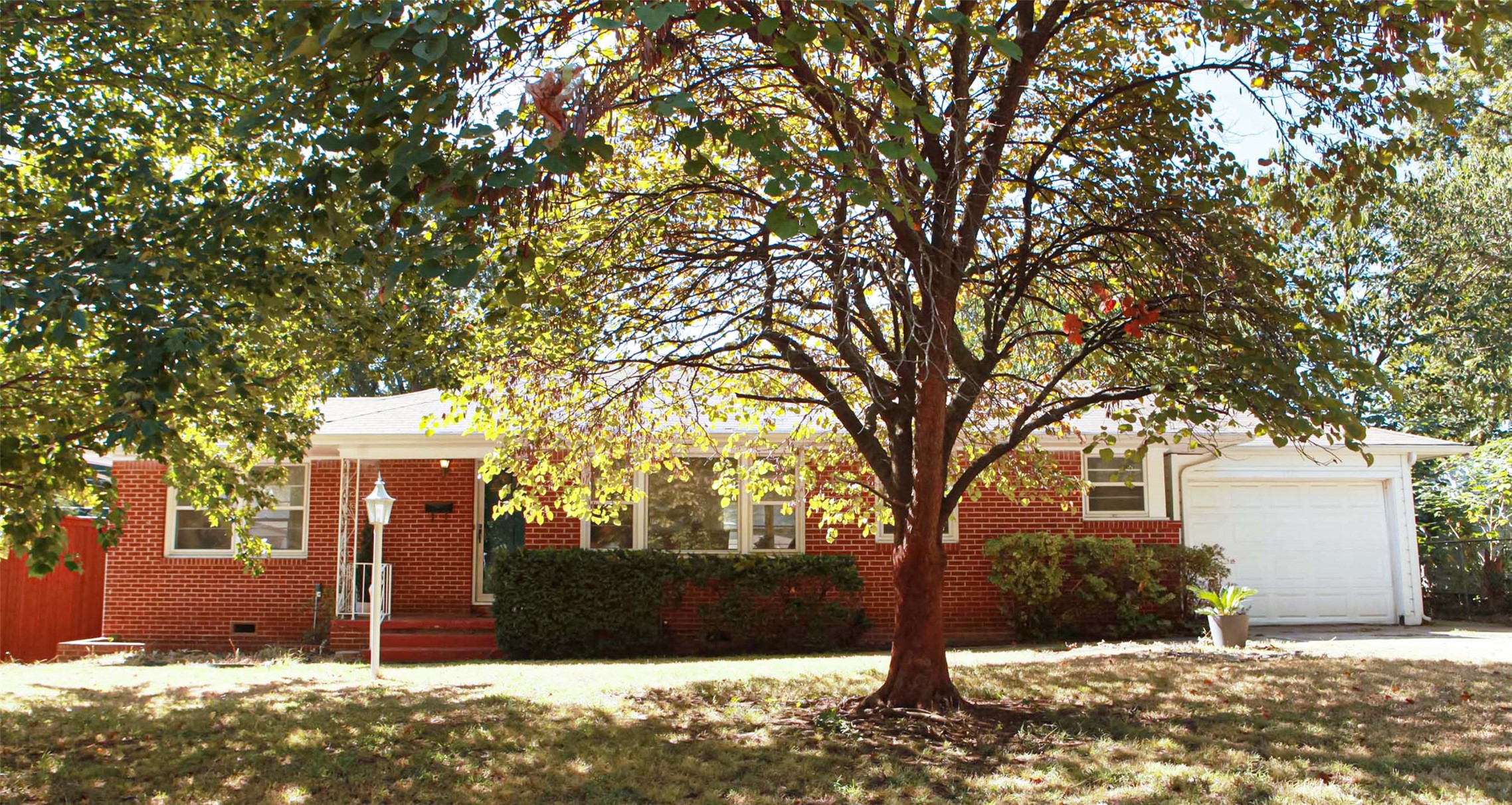 5312 E 3rd Street Property Photo 1