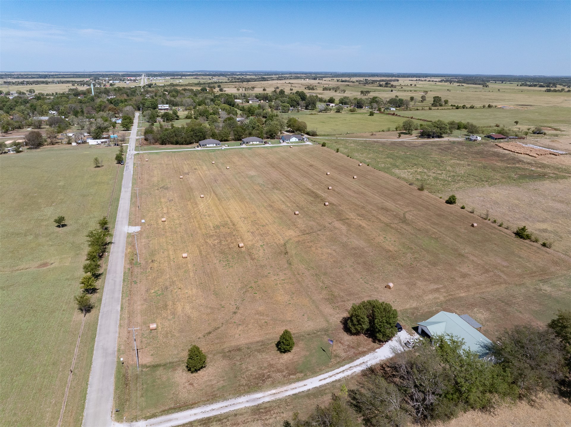4370 Road Property Photo 11