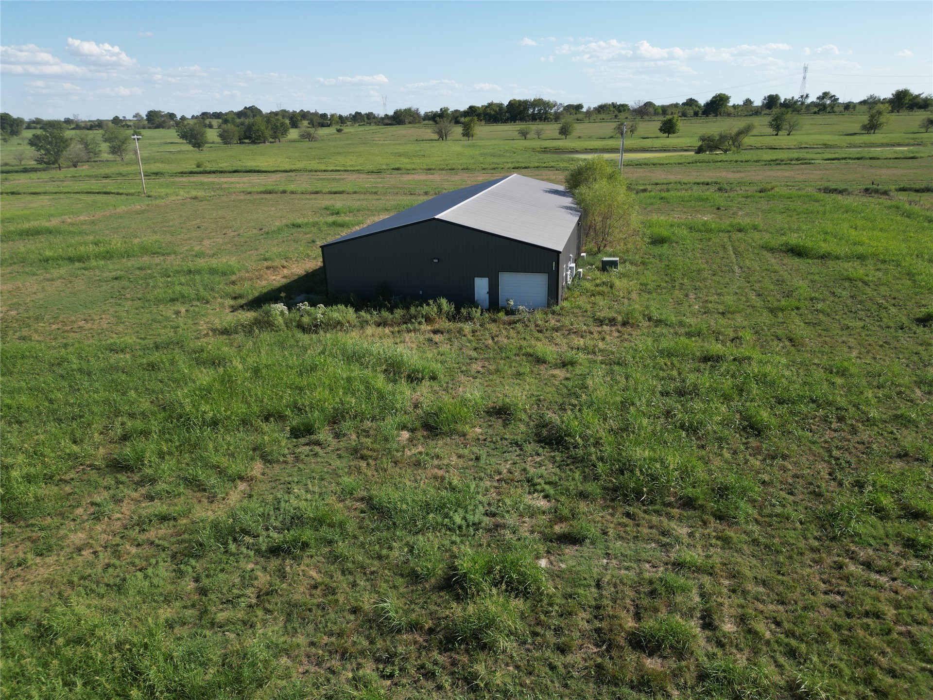 21255 W Skelly Road Property Photo 2