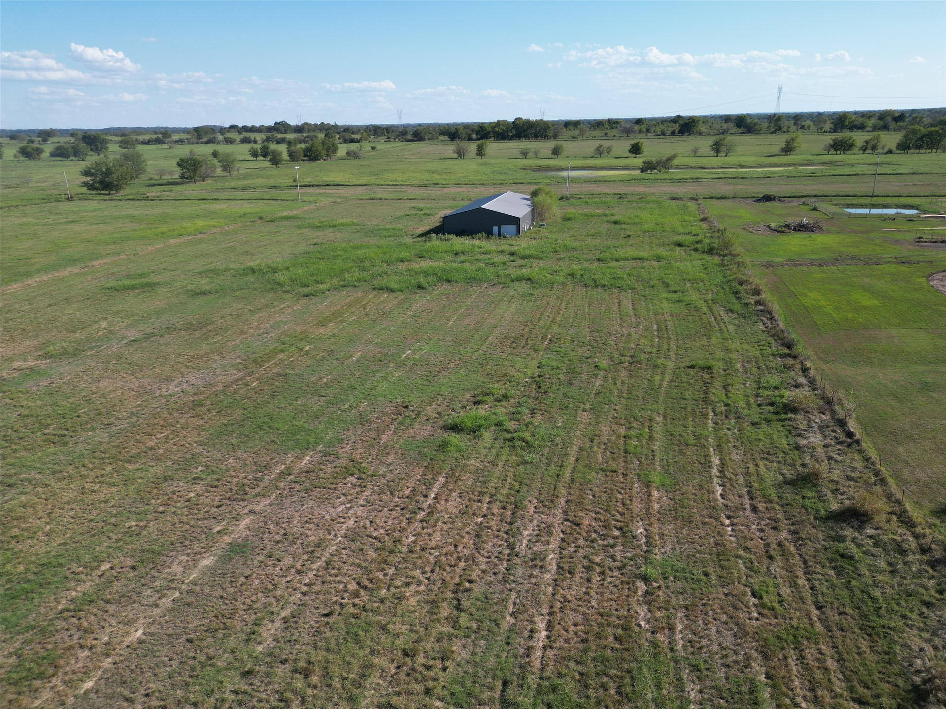 21255 W Skelly Road Property Photo 7
