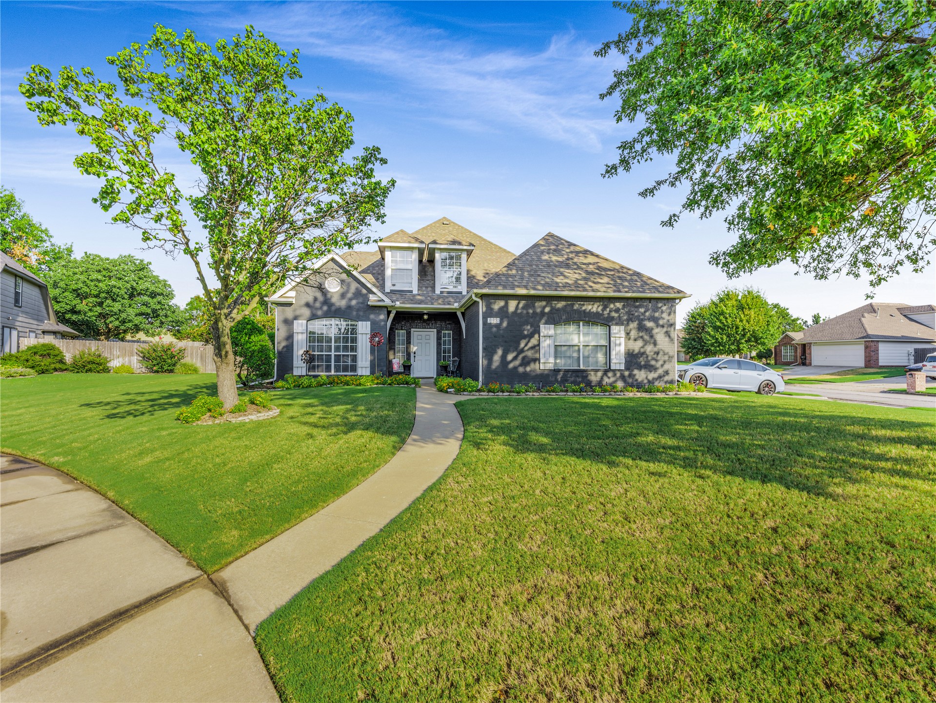 3100 W Lansing Circle Property Photo 1