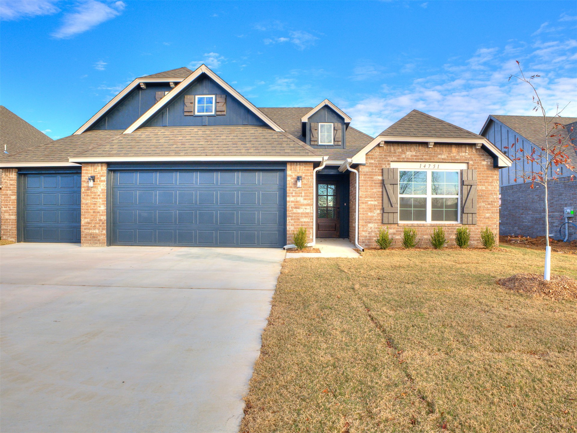 14751 S College Place Property Photo 1