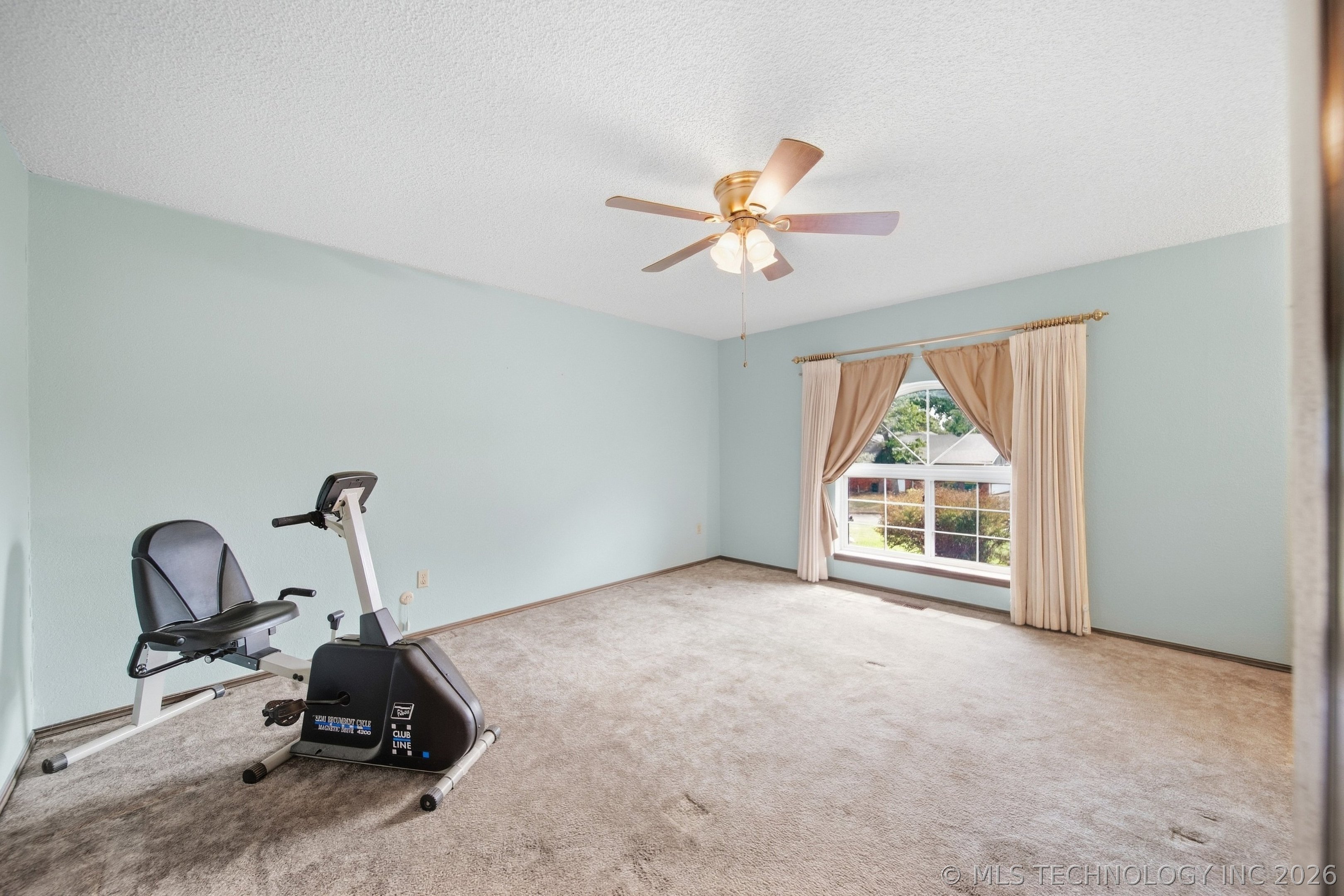 1011 E Teresa Avenue Property Photo 14