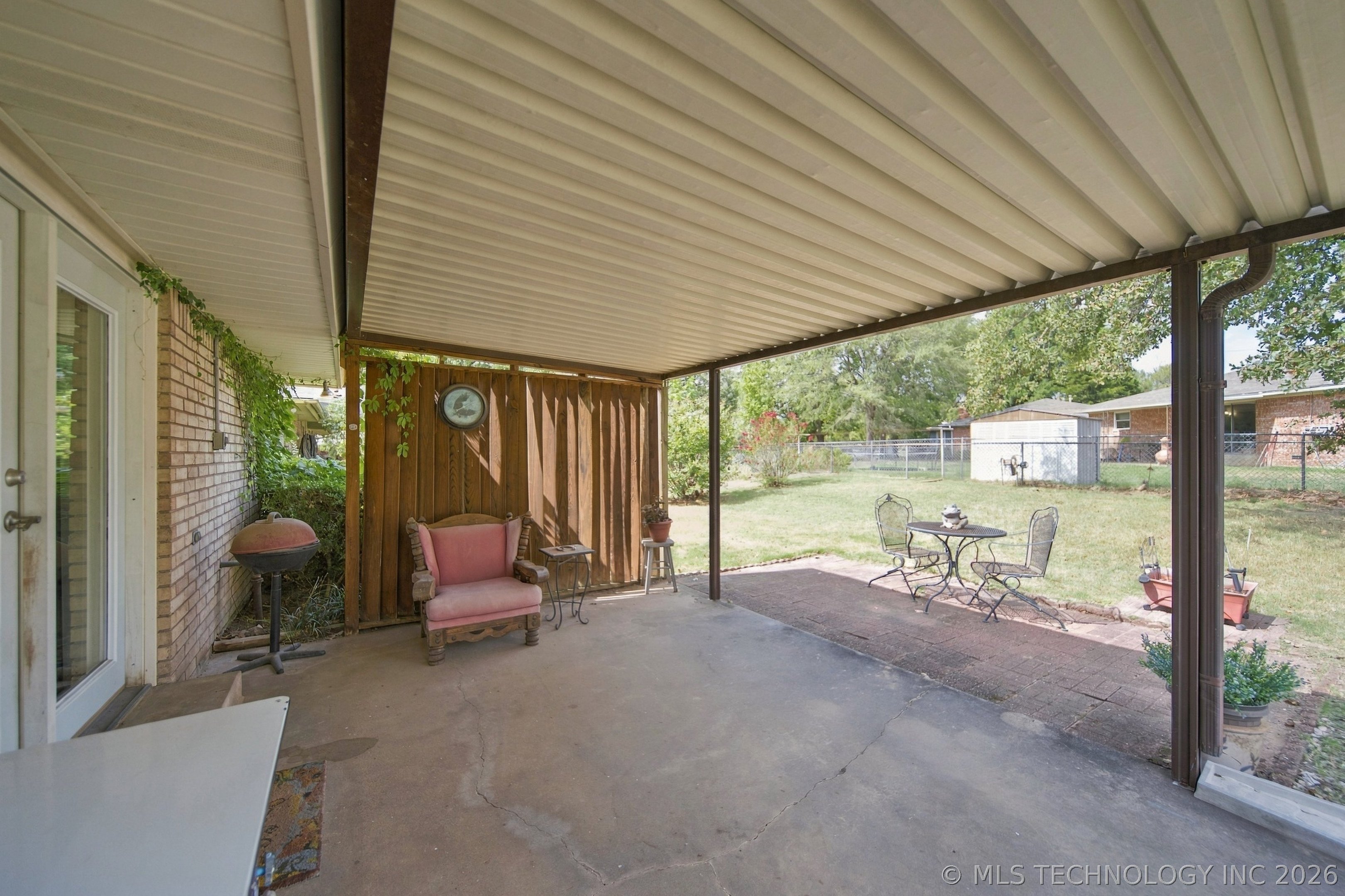 1011 E Teresa Avenue Property Photo 24
