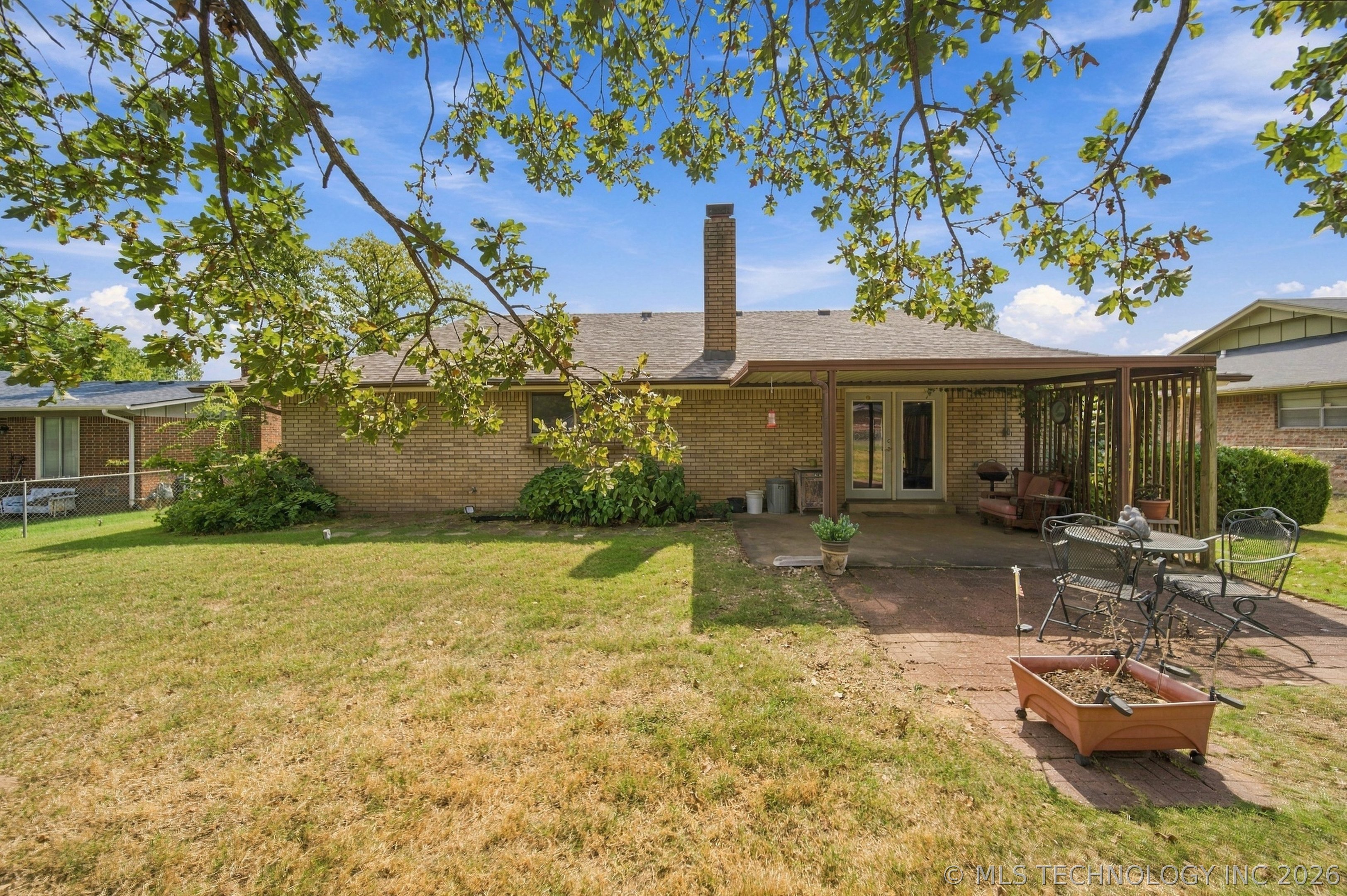 1011 E Teresa Avenue Property Photo 26