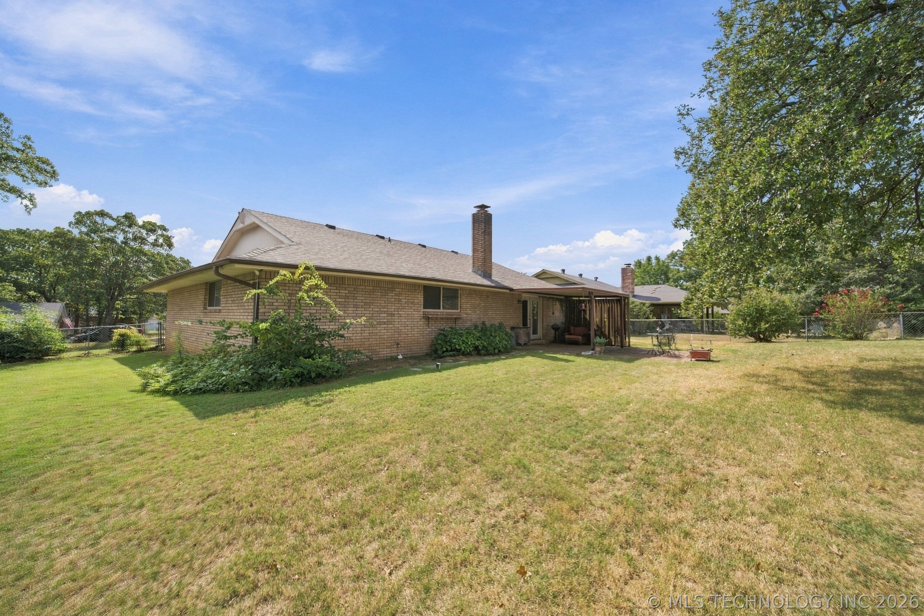 1011 E Teresa Avenue Property Photo 29