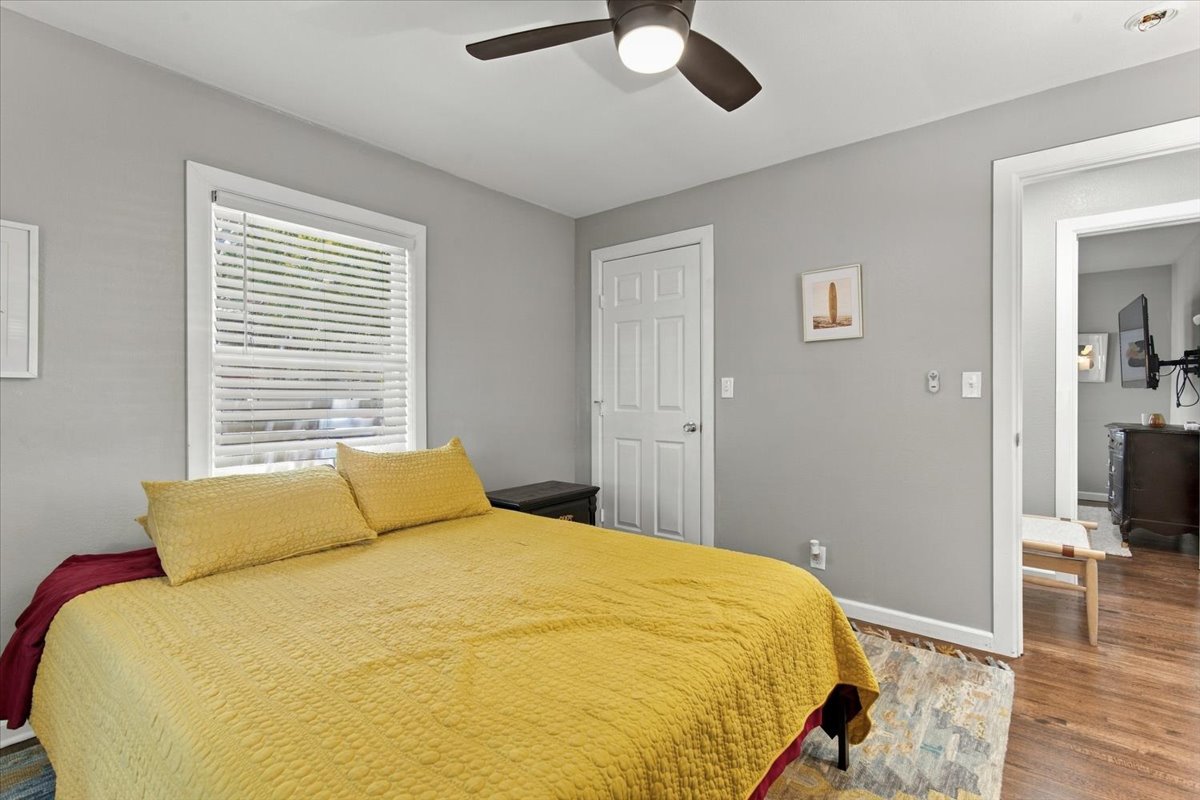 1315 S 74th East Avenue Property Photo 24