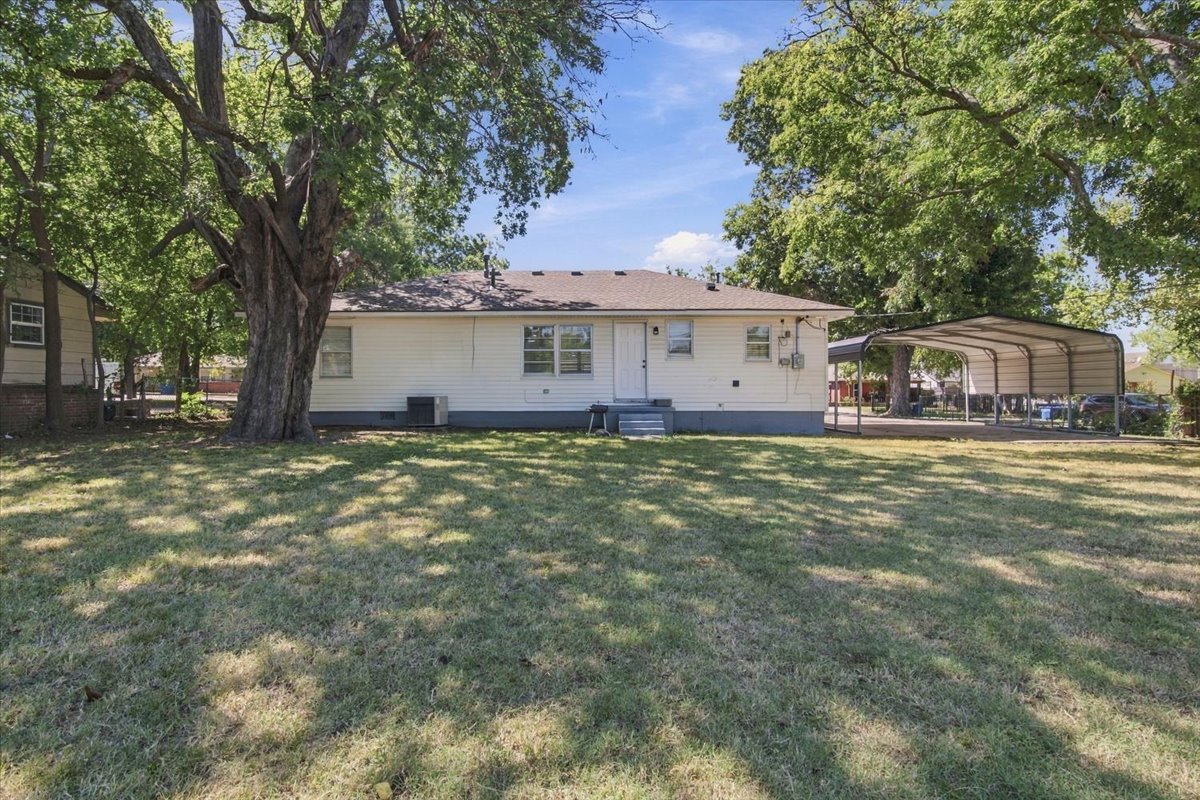 1315 S 74th East Avenue Property Photo 28