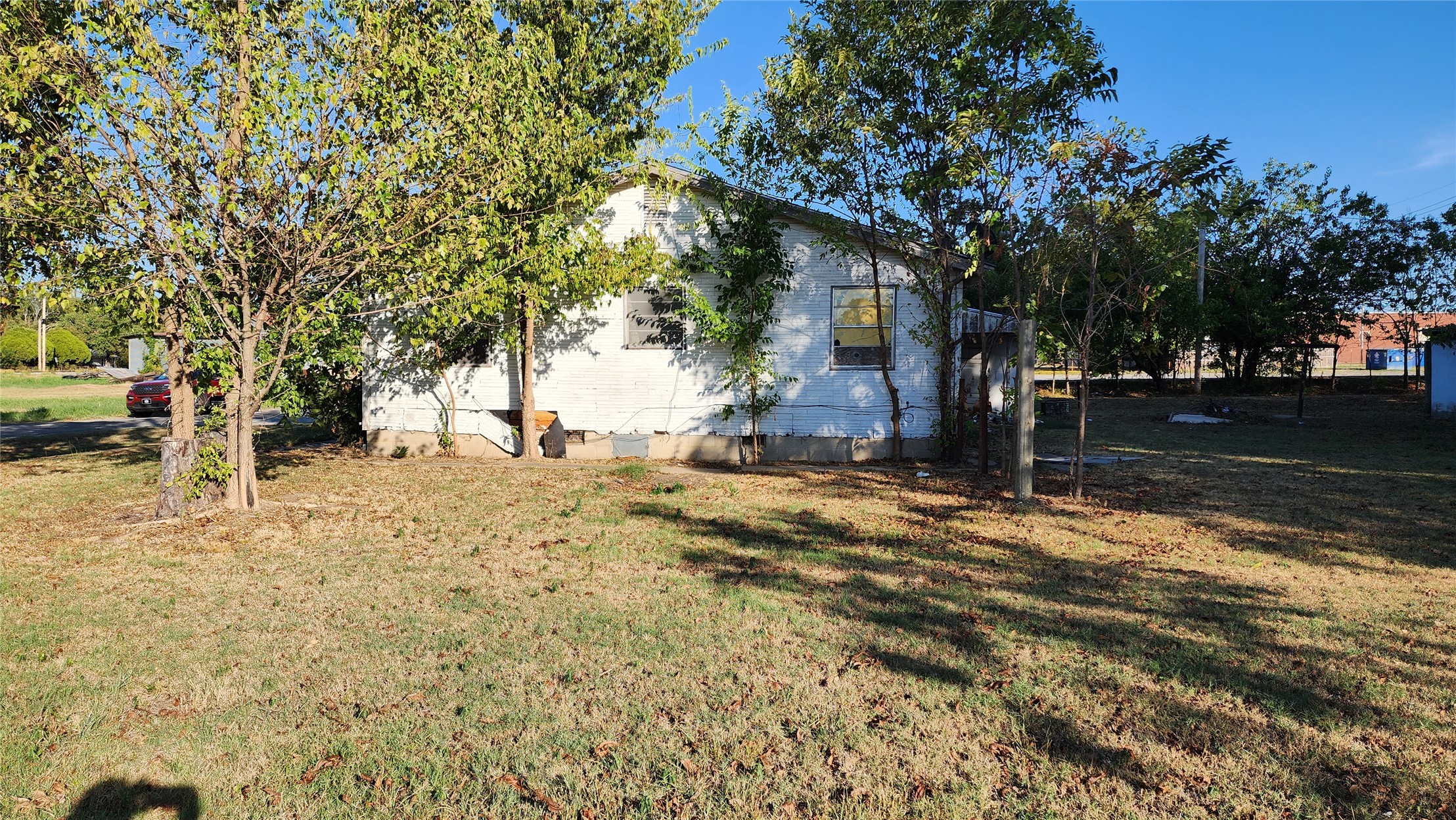808 Peoria Avenue Property Photo 8