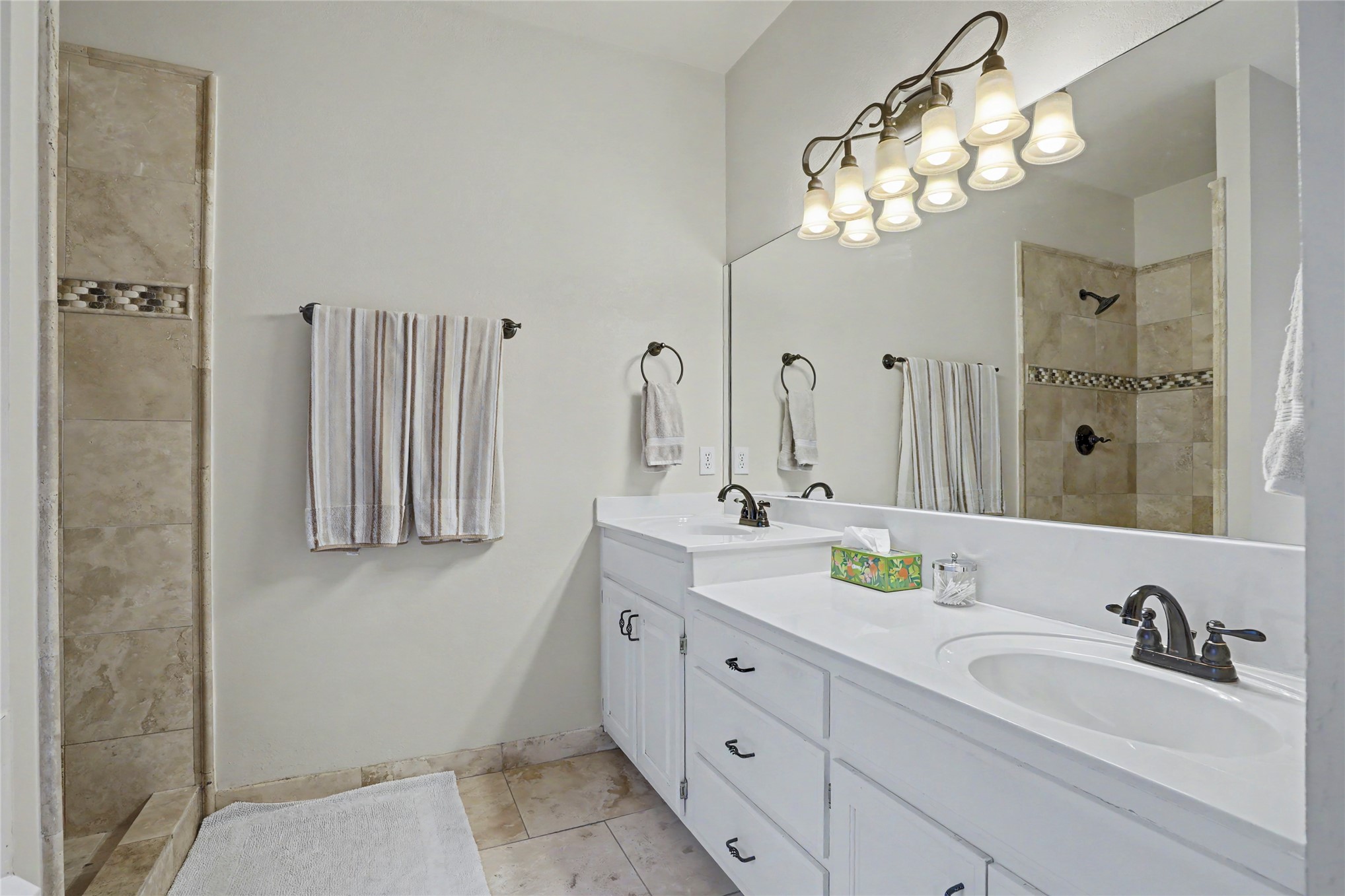 8511 S 100th Place E Property Photo 22