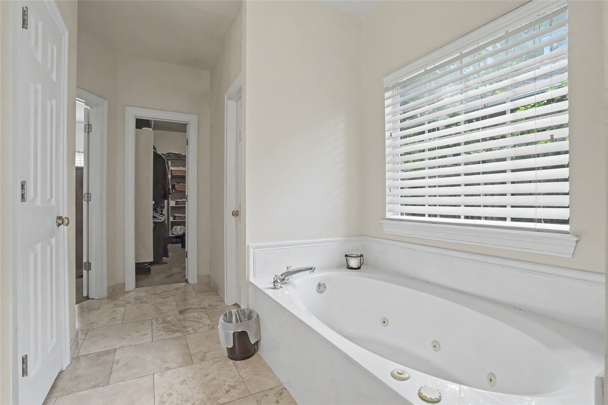 8511 S 100th Place E Property Photo 24