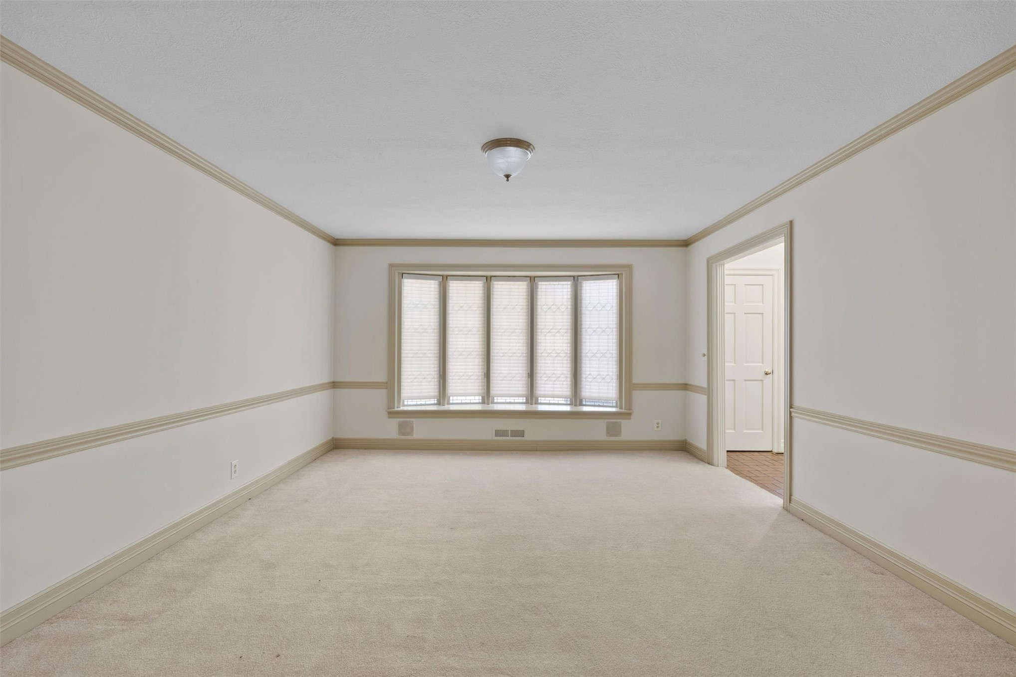 601 Oakridge Drive Property Photo 18