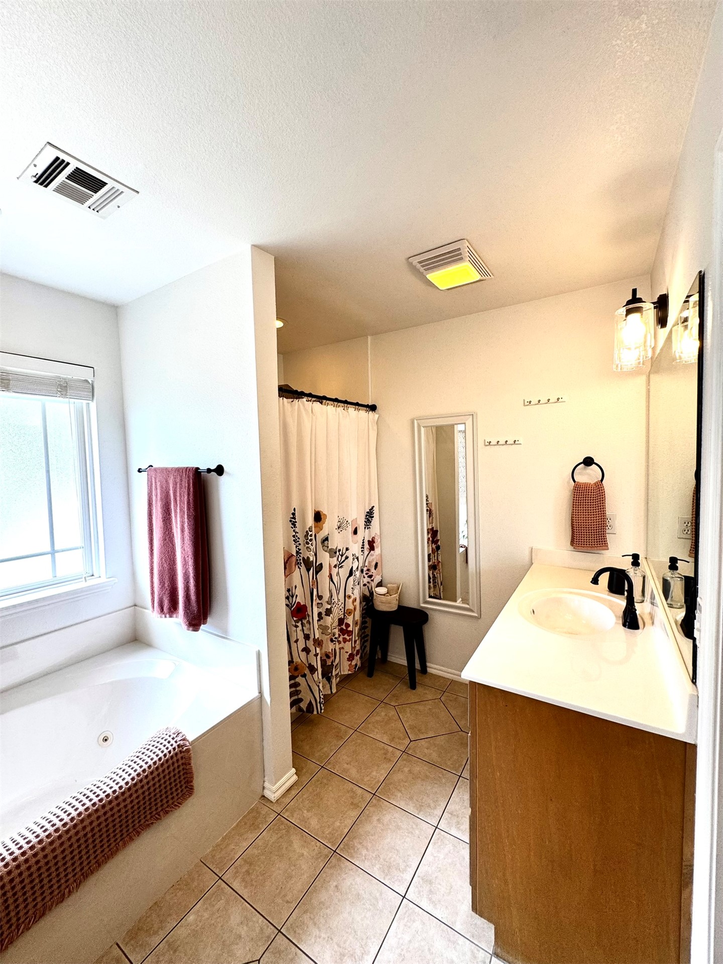 25600 Briar Drive Property Photo 16