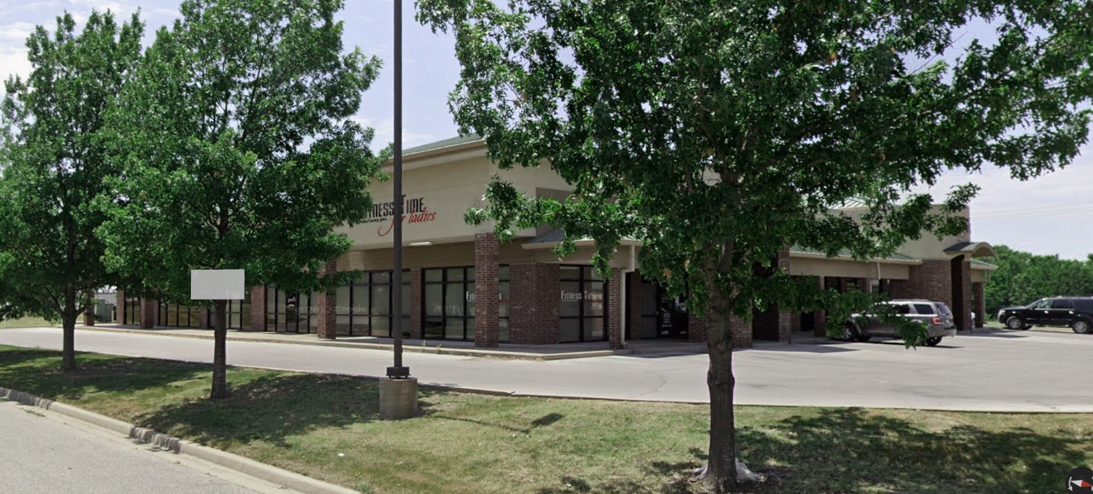 3075 Medical Parkway Property Photo 4