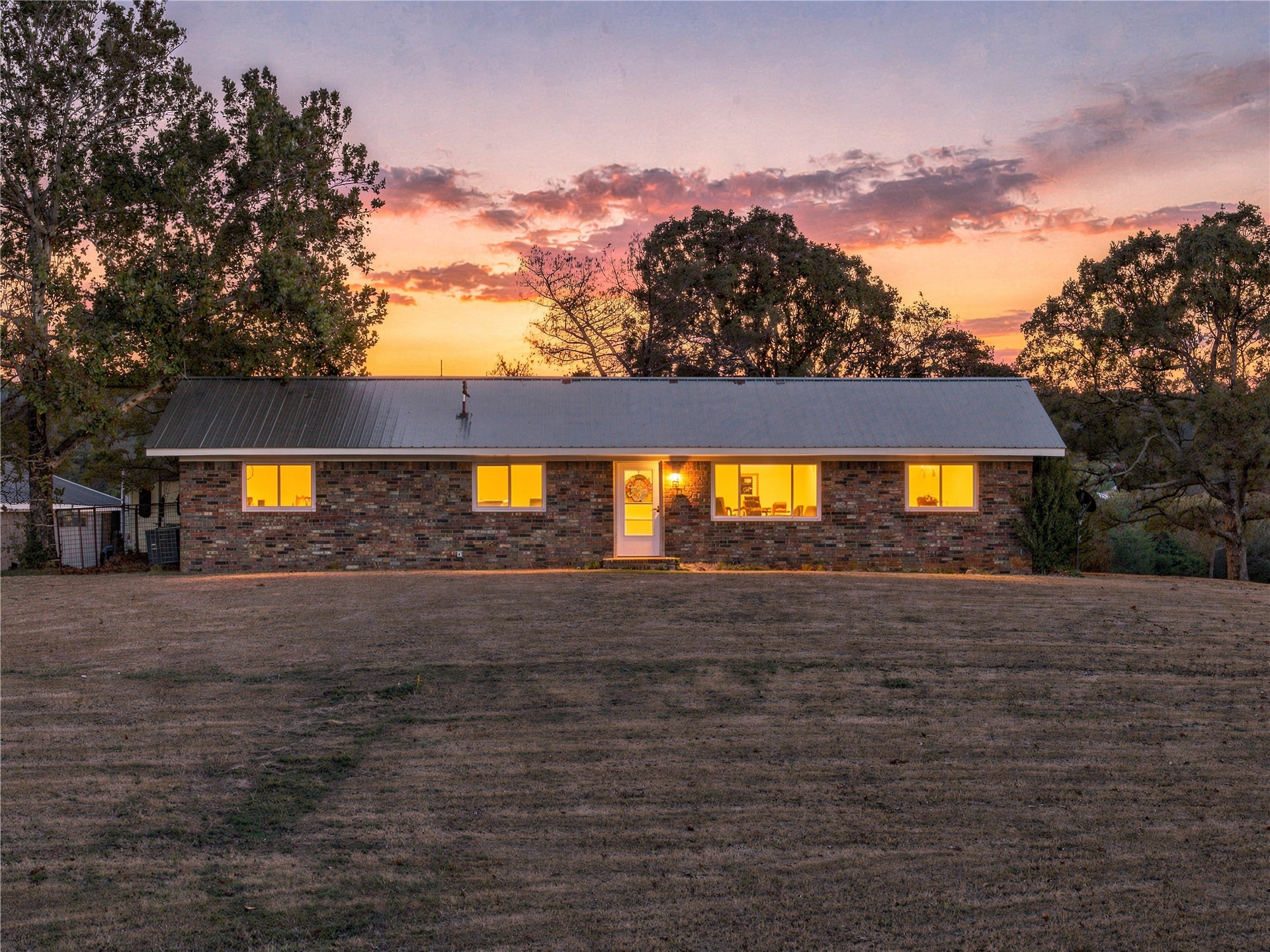 30244 S Highway 71 Property Photo 1