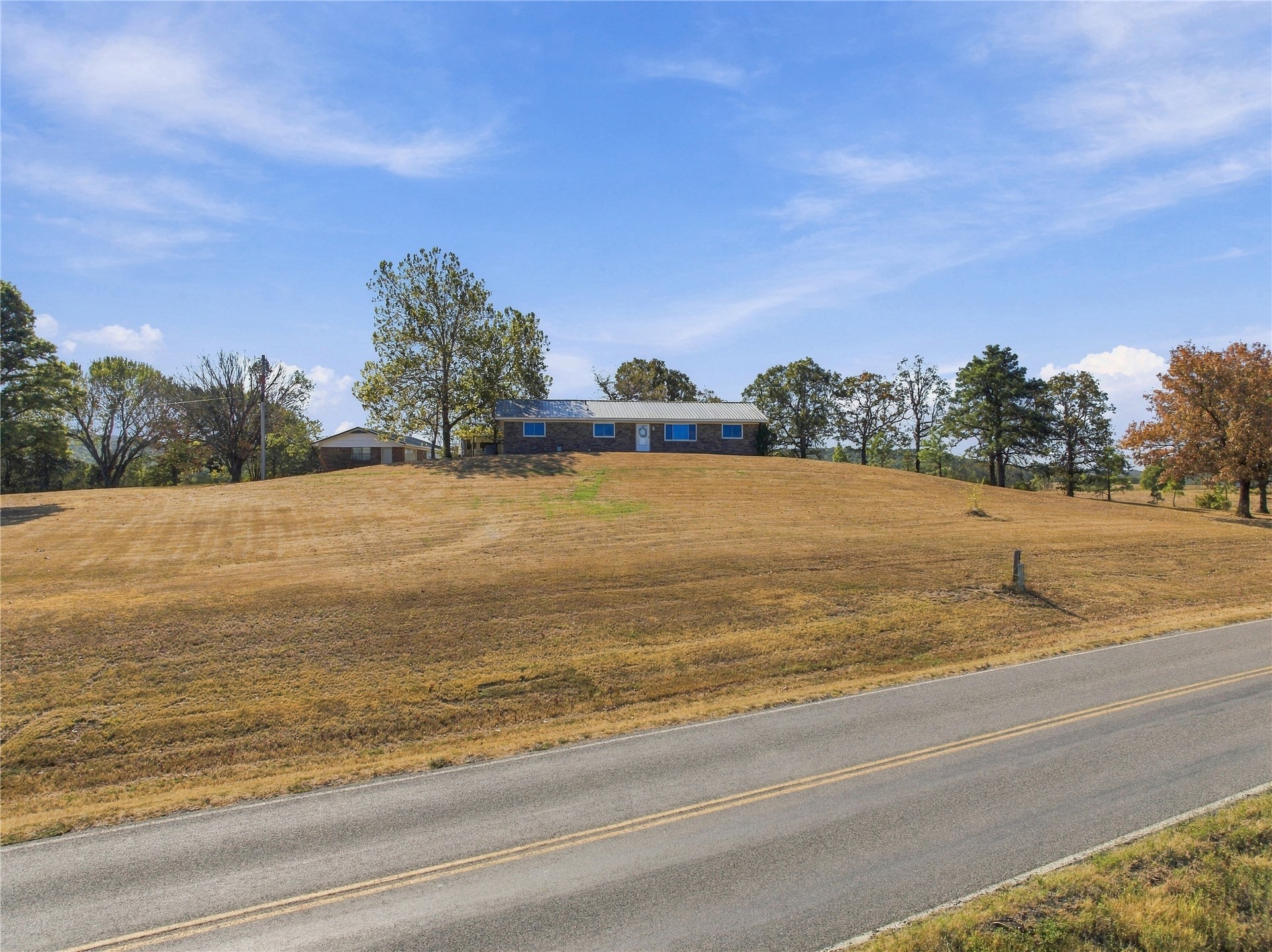 30244 S Highway 71 Property Photo 2