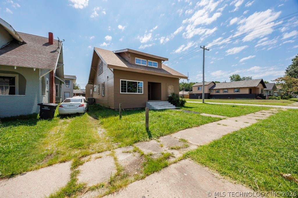 218 S Creek Avenue Property Photo 1