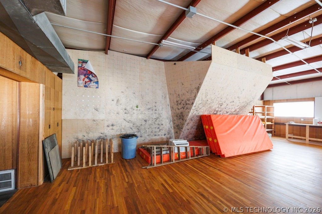 218 S Creek Avenue Property Photo 30