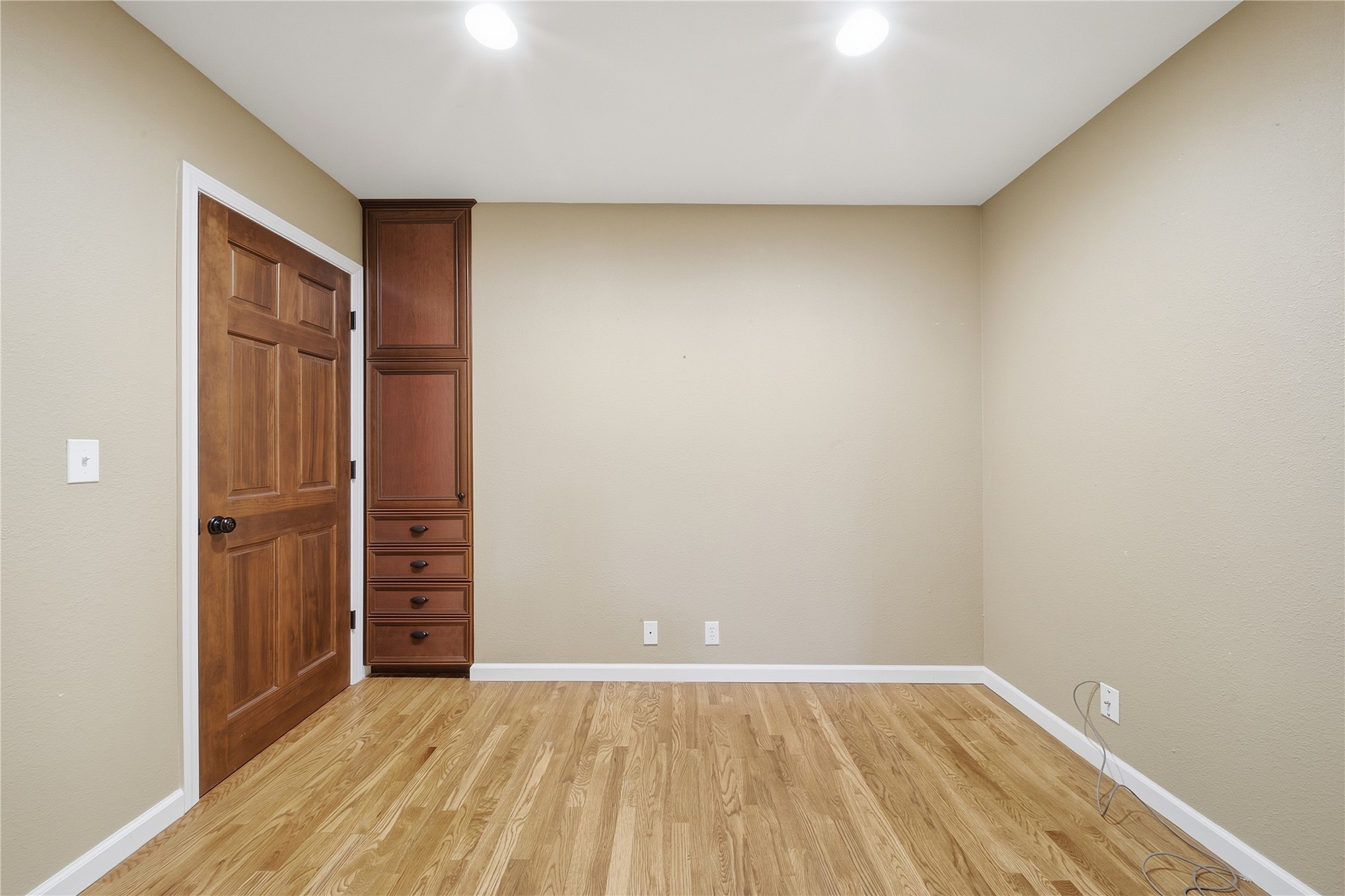 2131 E 31st Street Property Photo 21