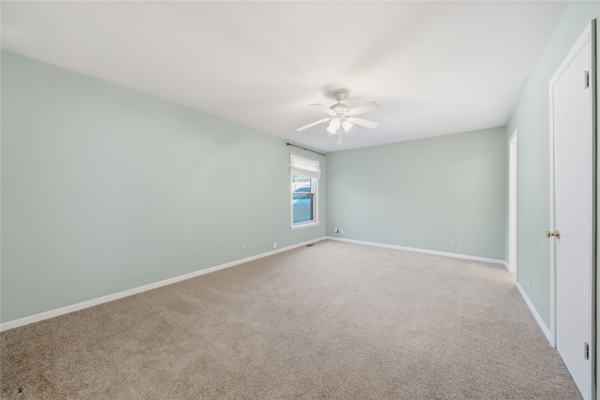 2131 E 31st Street Property Photo 22