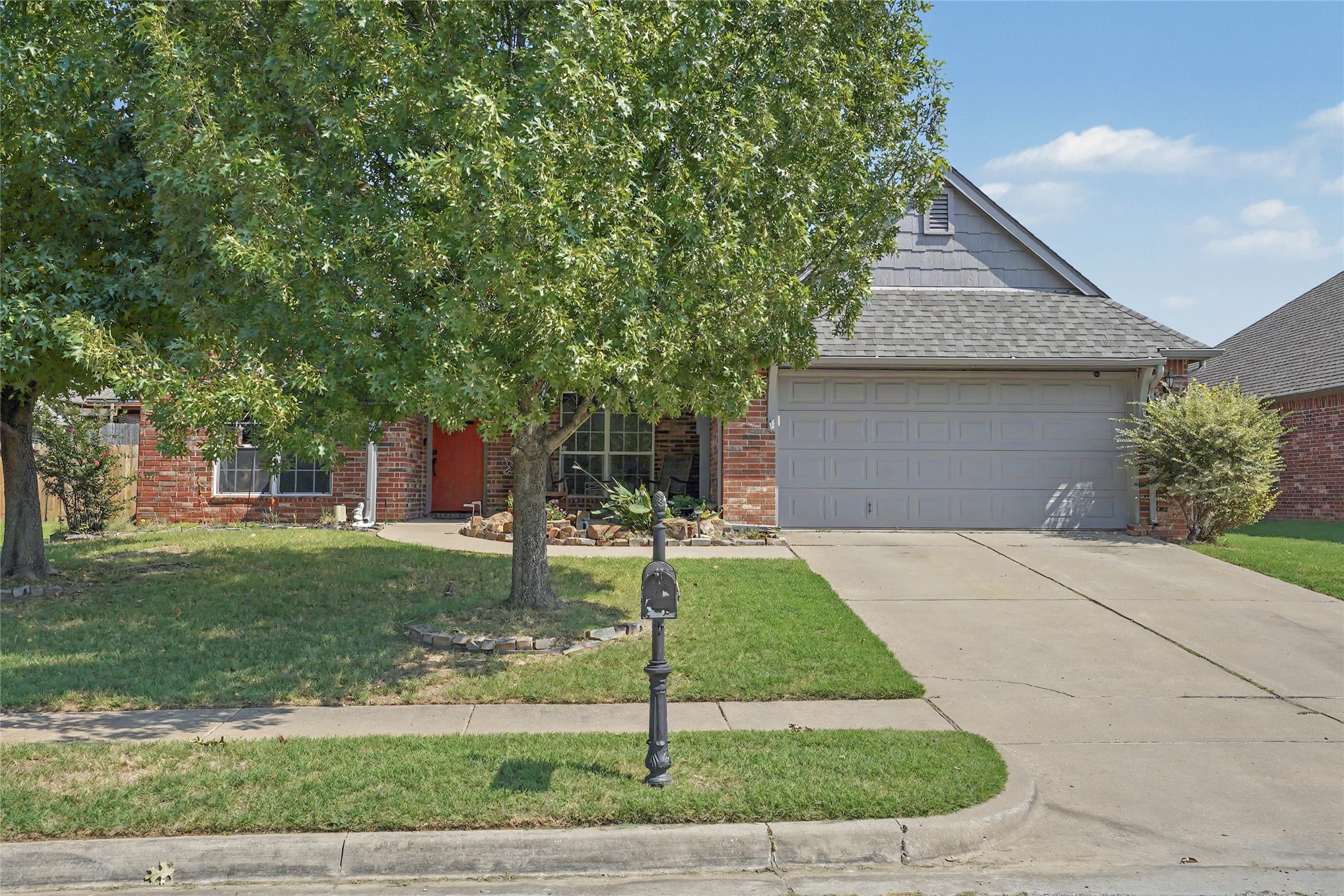 809 S 71st Street S Property Photo 3