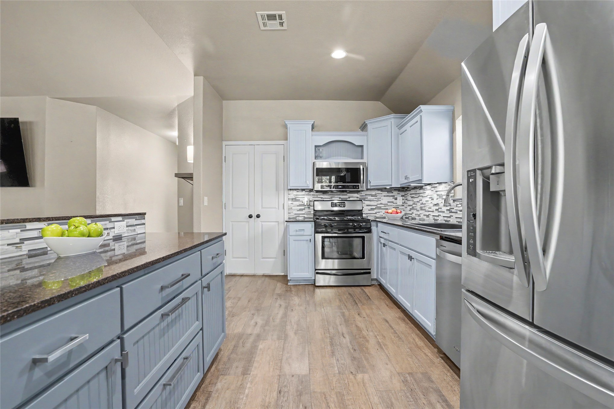 809 S 71st Street S Property Photo 17