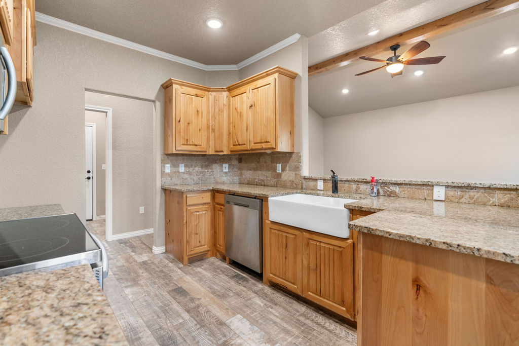 108 Tallgrass Street Property Photo 12