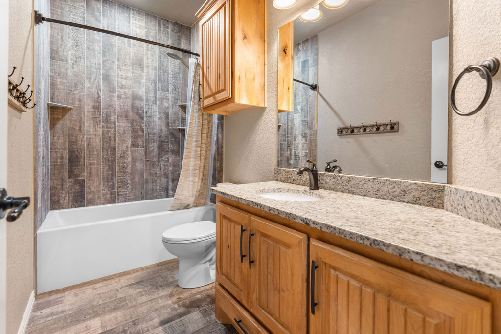 108 Tallgrass Street Property Photo 34