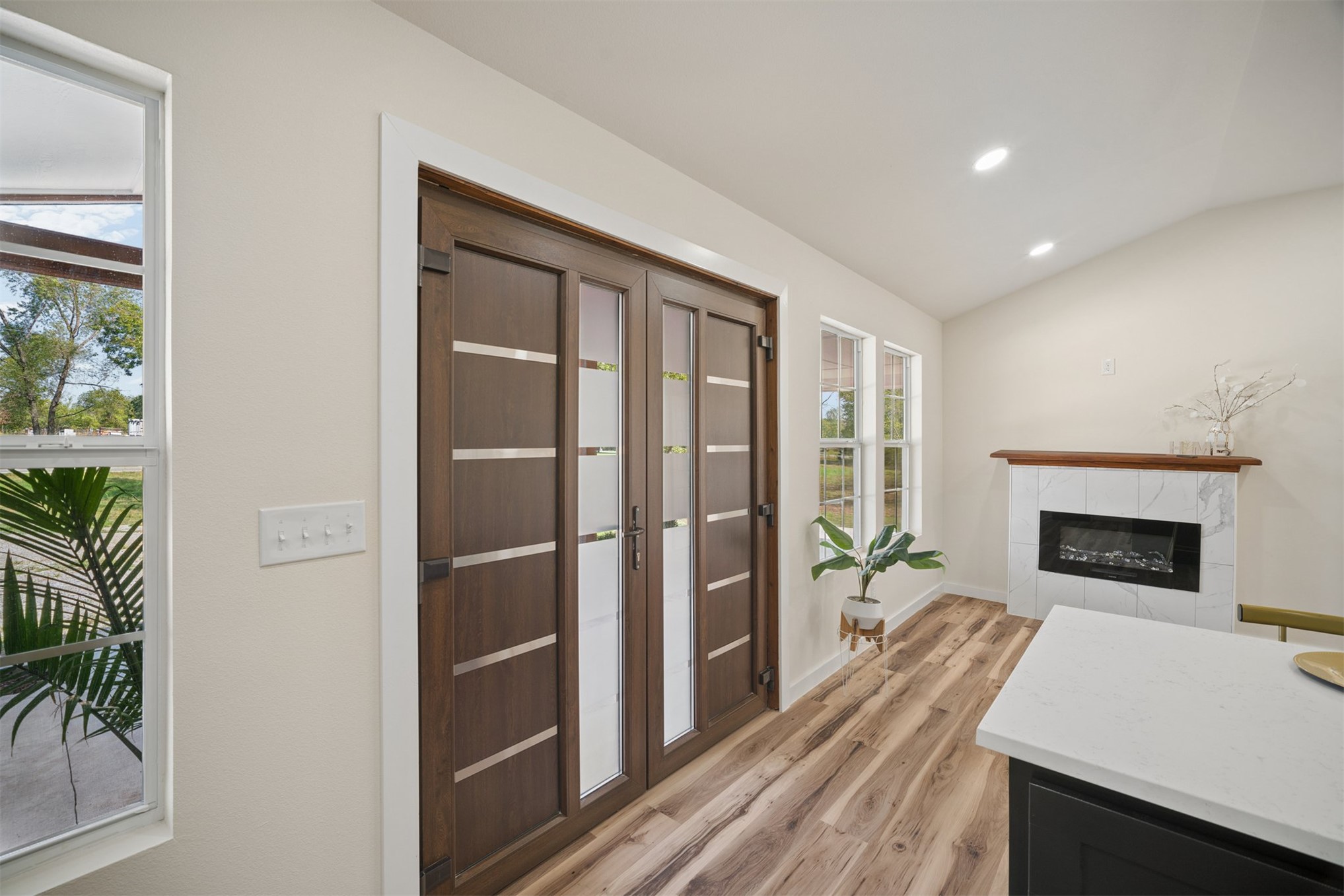 16254 E 410 Road Property Photo 7