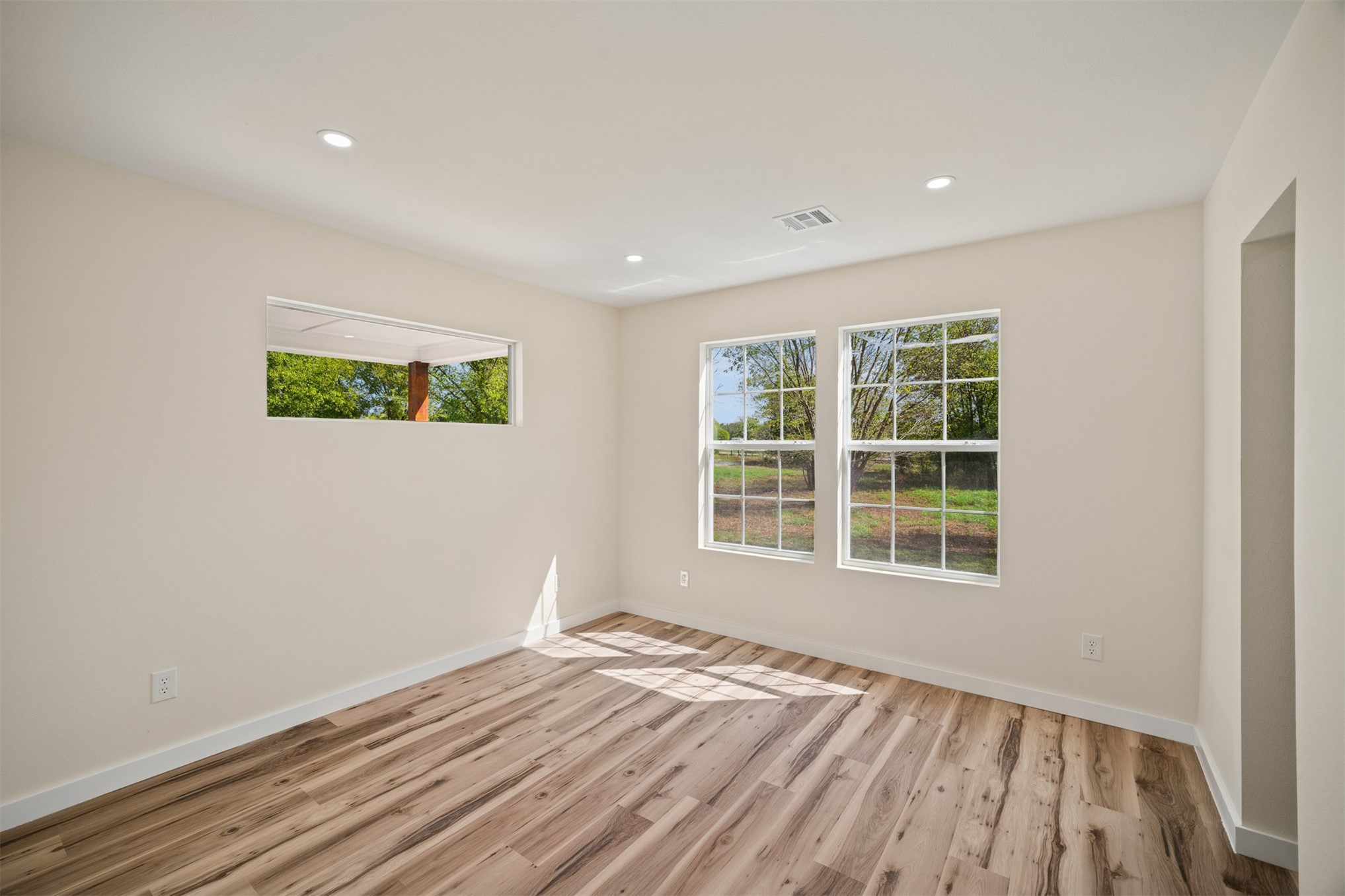 16254 E 410 Road Property Photo 9