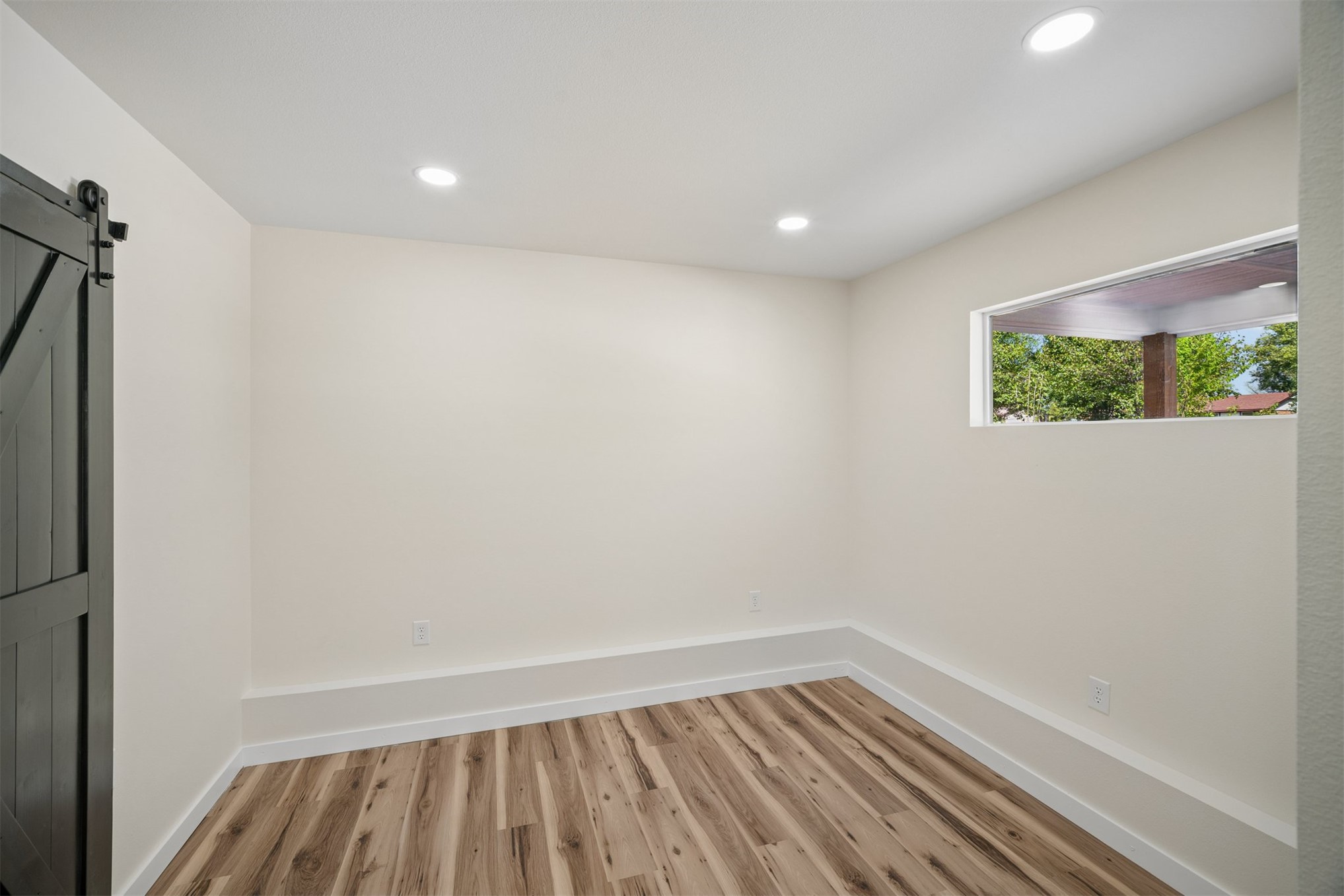 16254 E 410 Road Property Photo 21