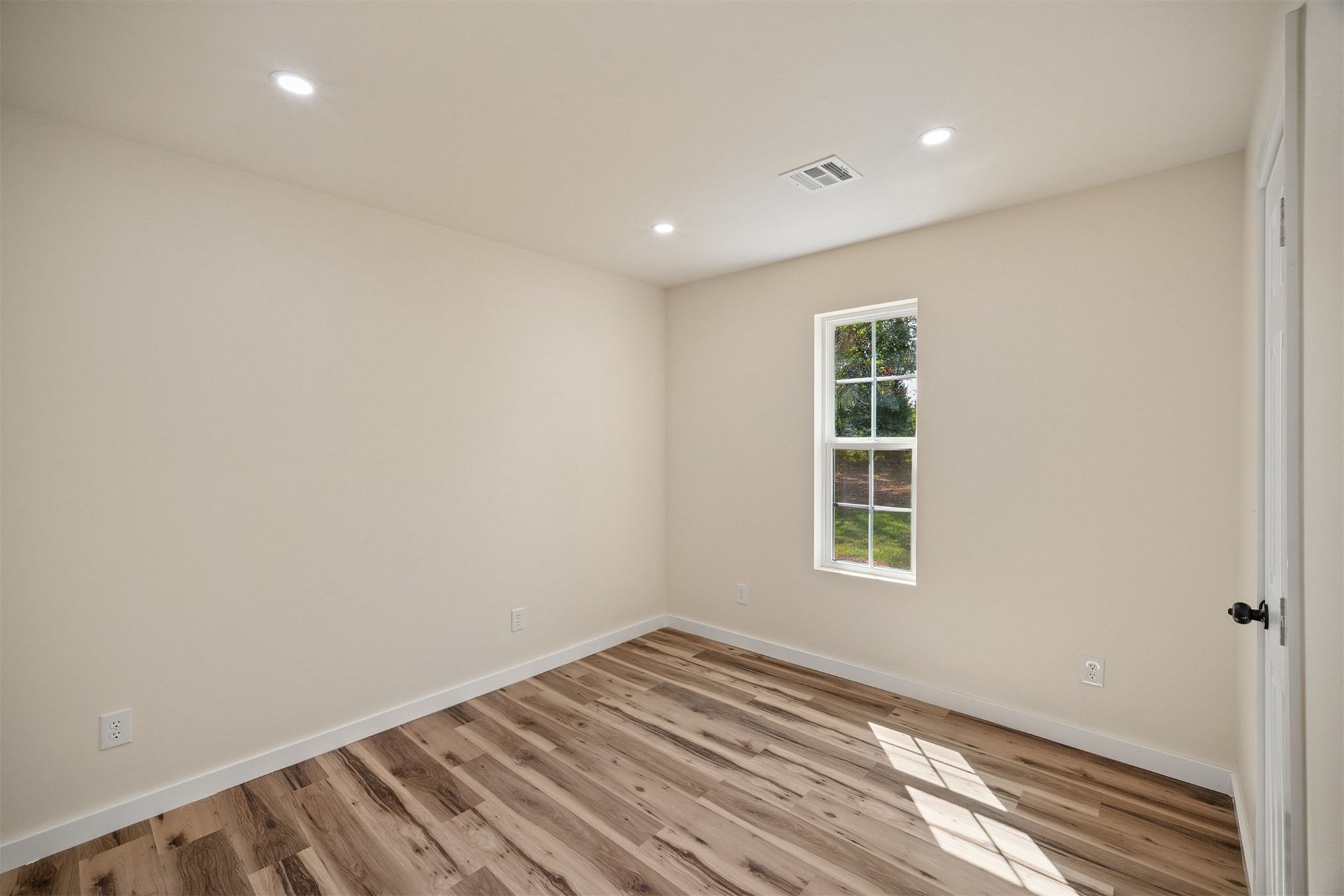 16254 E 410 Road Property Photo 28