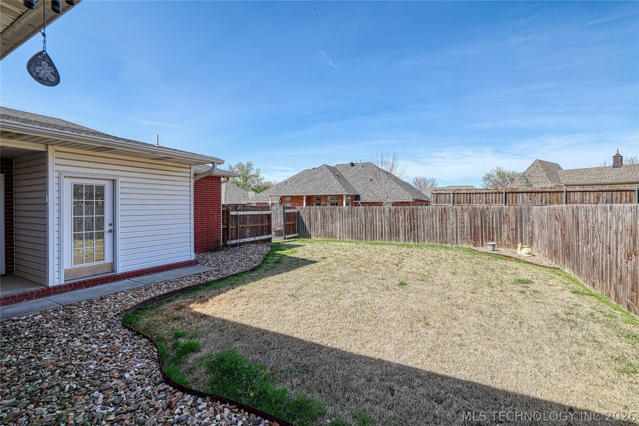 29 River Oaks Avenue Property Photo 4